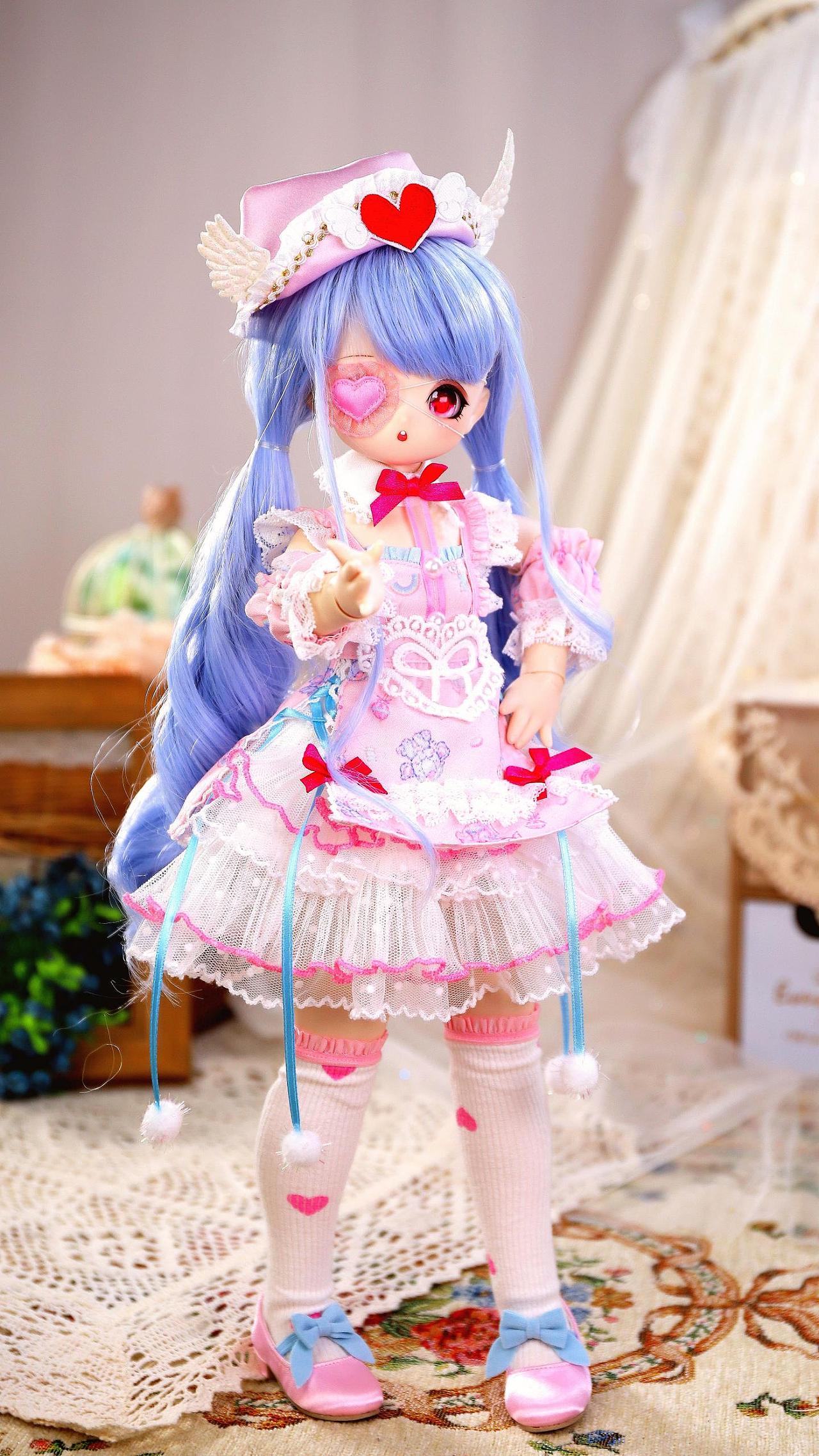 德必胜新款娃娃