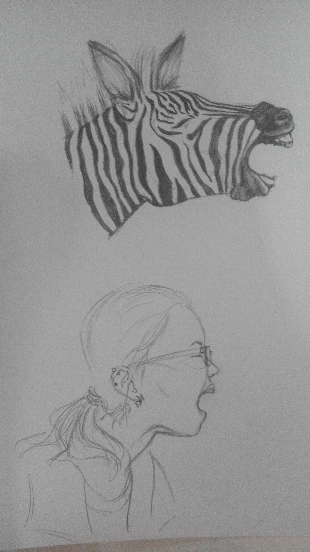 手绘动物拟人化的自画像