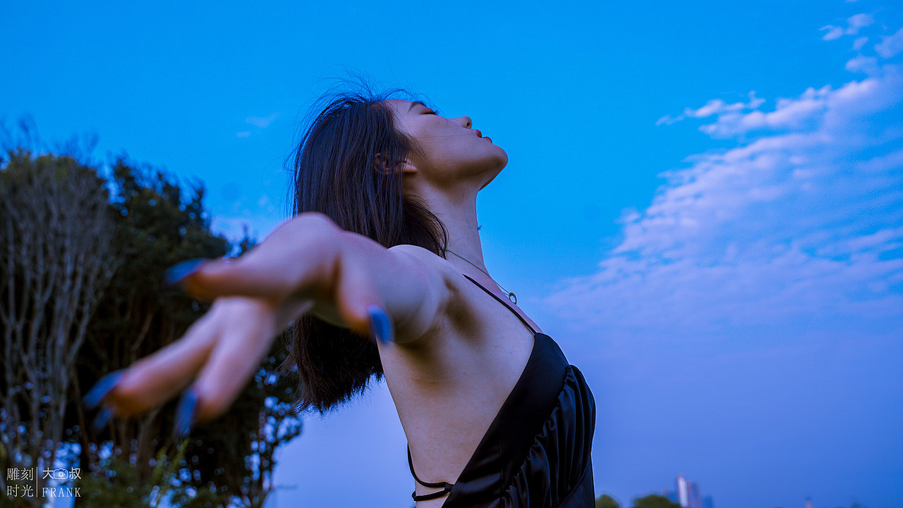 独自一个人吹吹风