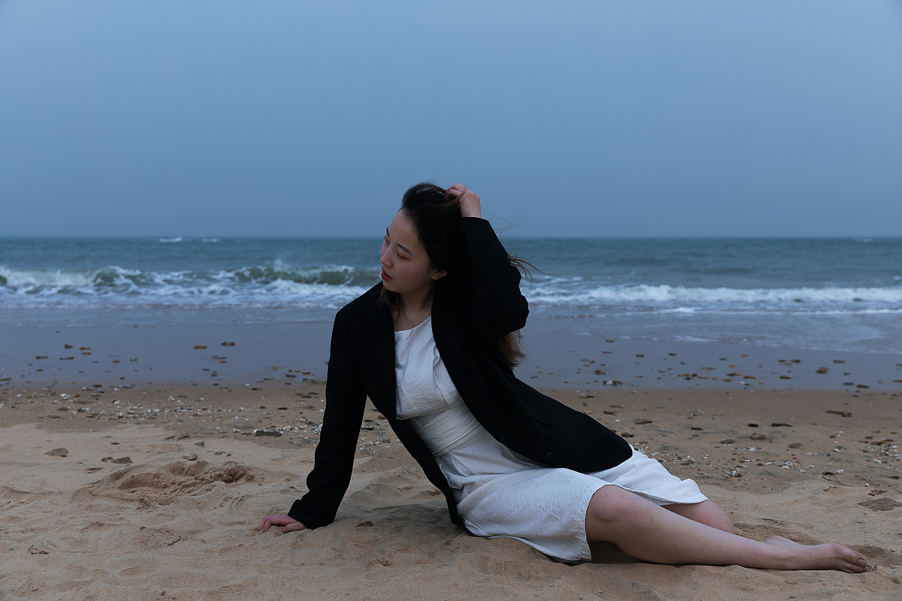 独自在海边的夜晚