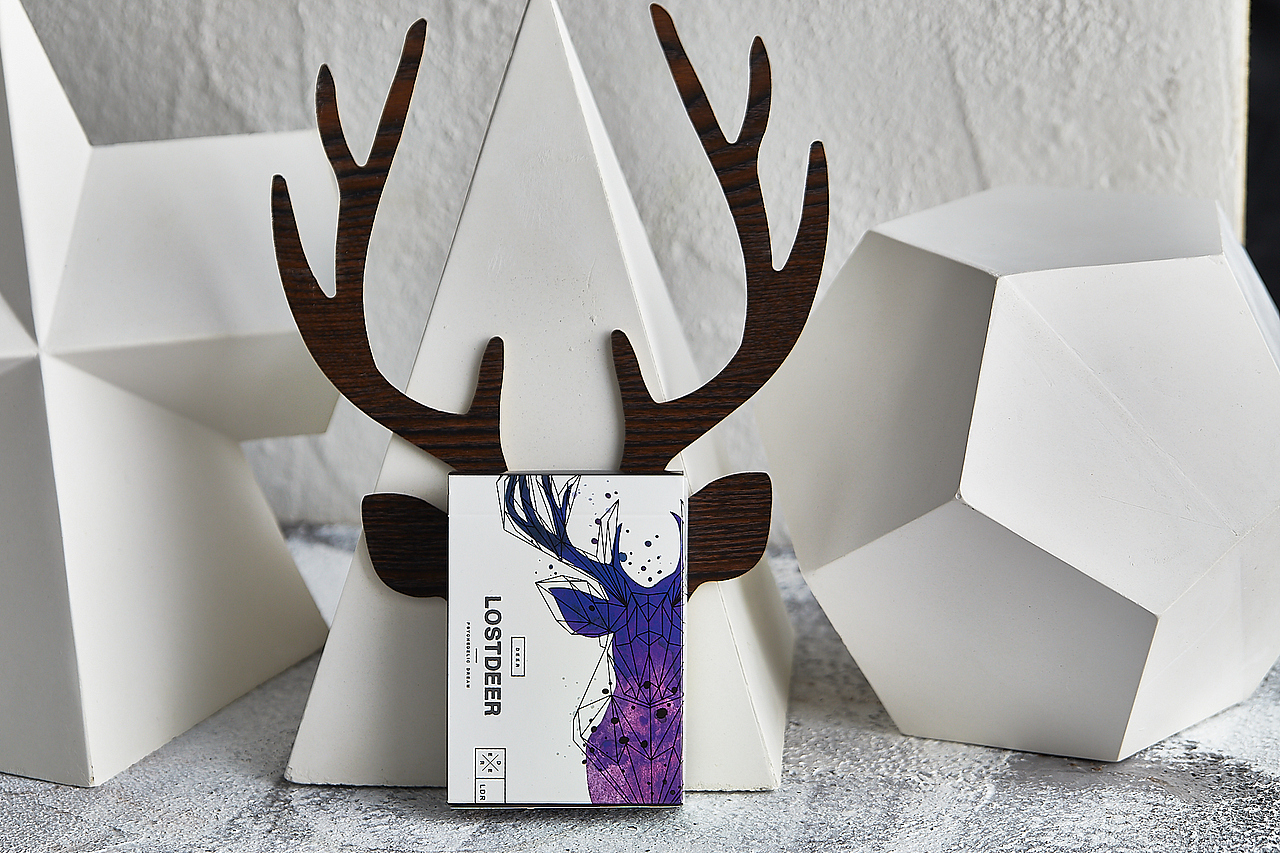 产品摄影-扑克牌-Lost Deer（图ZMTQ4NTgzOTg0） - 产品摄影 - 站酷设计师柏克珀紙品工作室原创素材 - 站酷ZCOOL