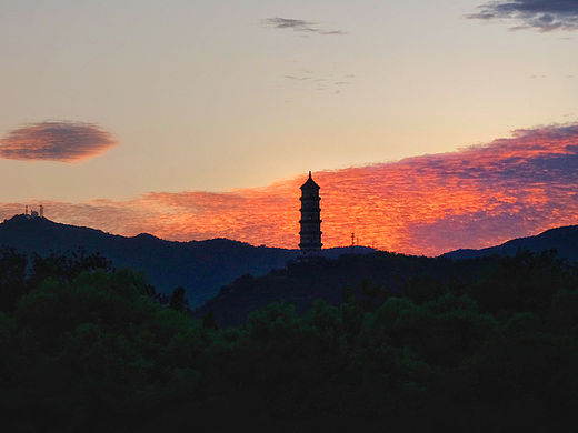 晚霞 孤独又灿烂