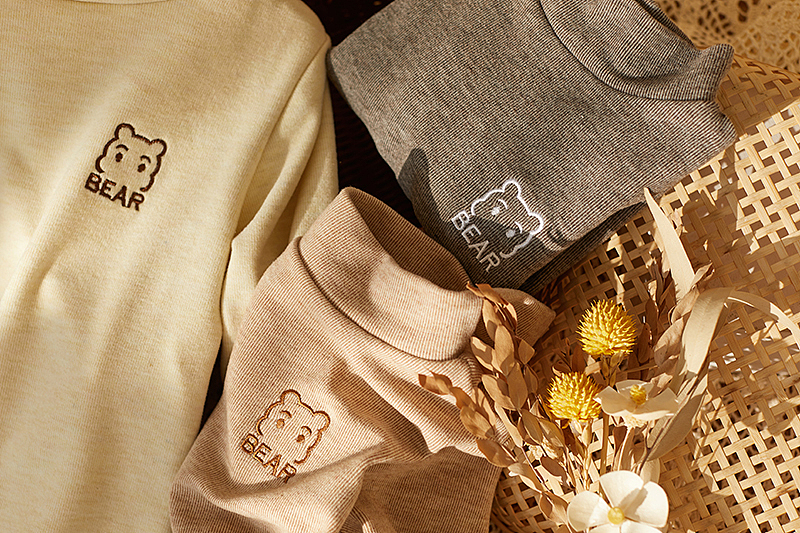 温暖调性的打底衫#场景创意拍#平铺挂拍