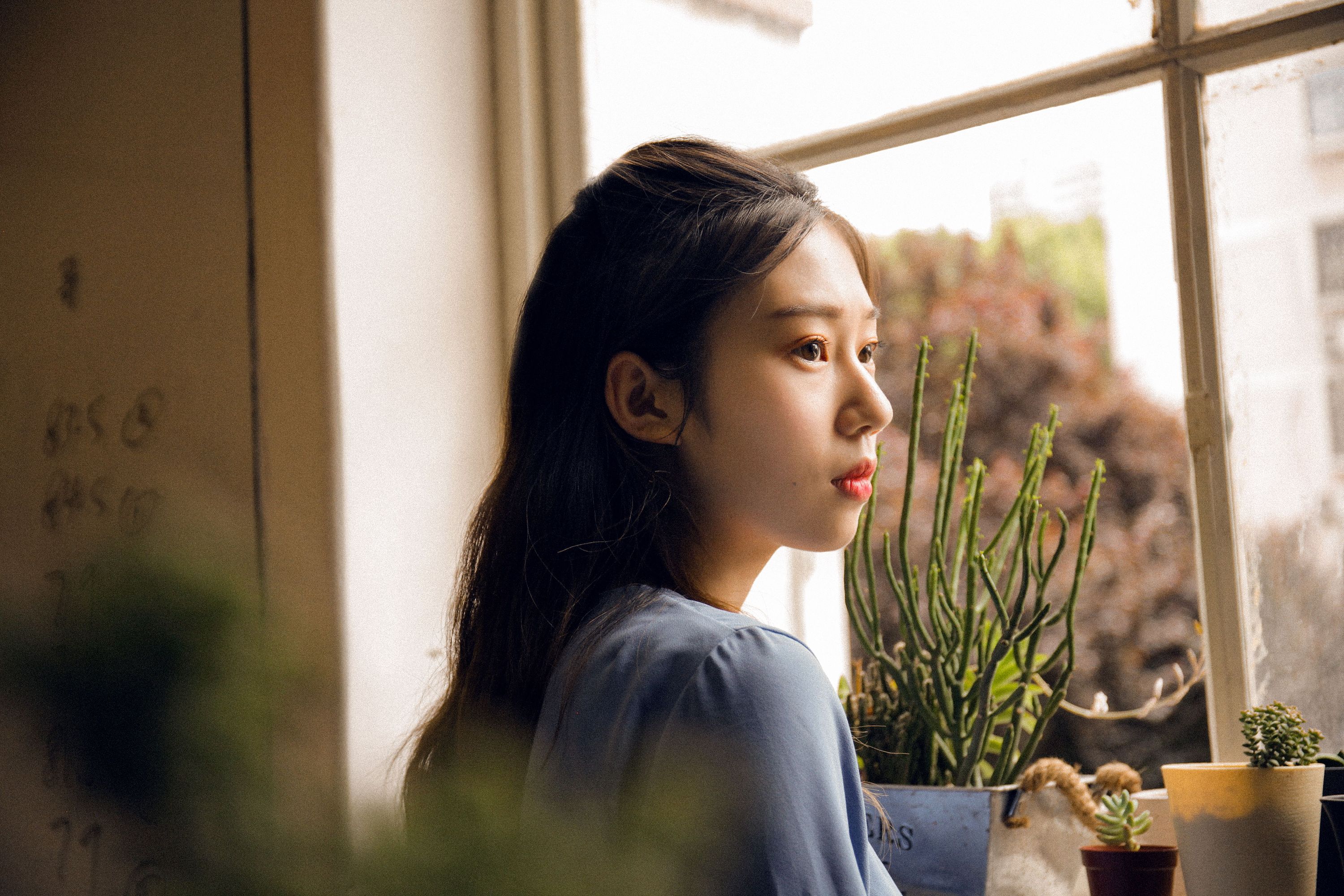 做一个不动声色的大人