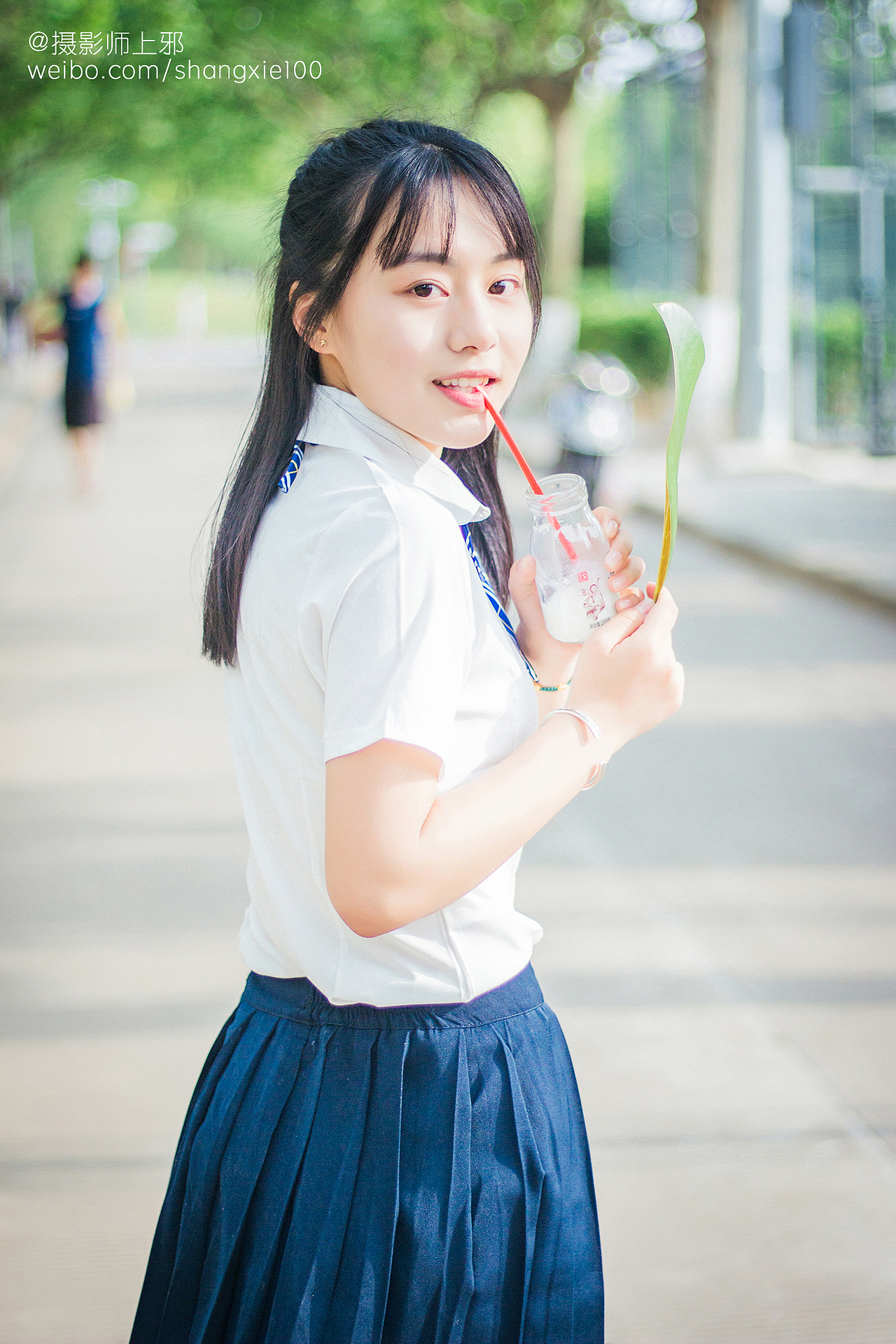 听说你有一个夏天(其实我根本不想起这么文艺的名,我想叫他《哇靠,快看,美女》)