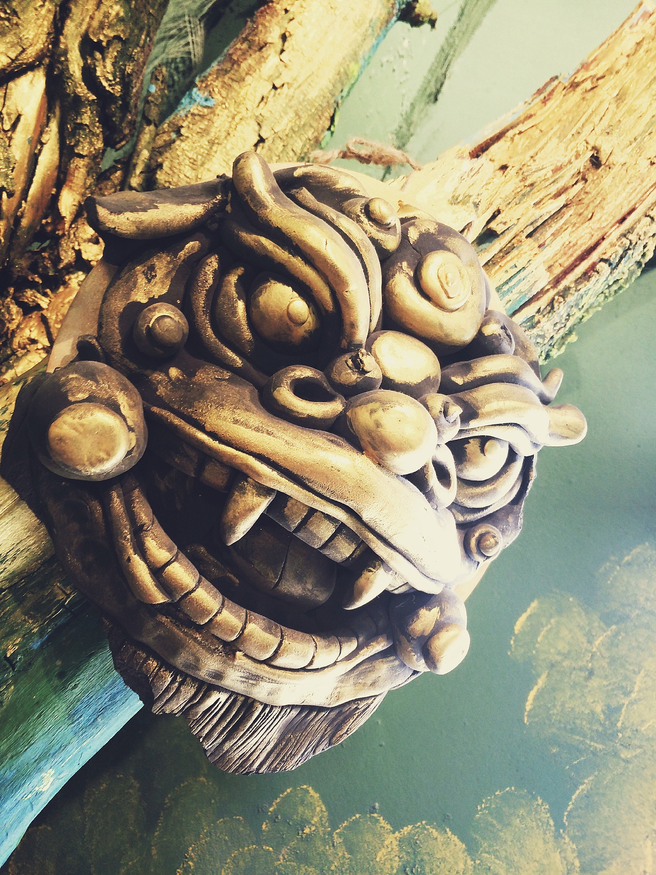 工作室角落的树