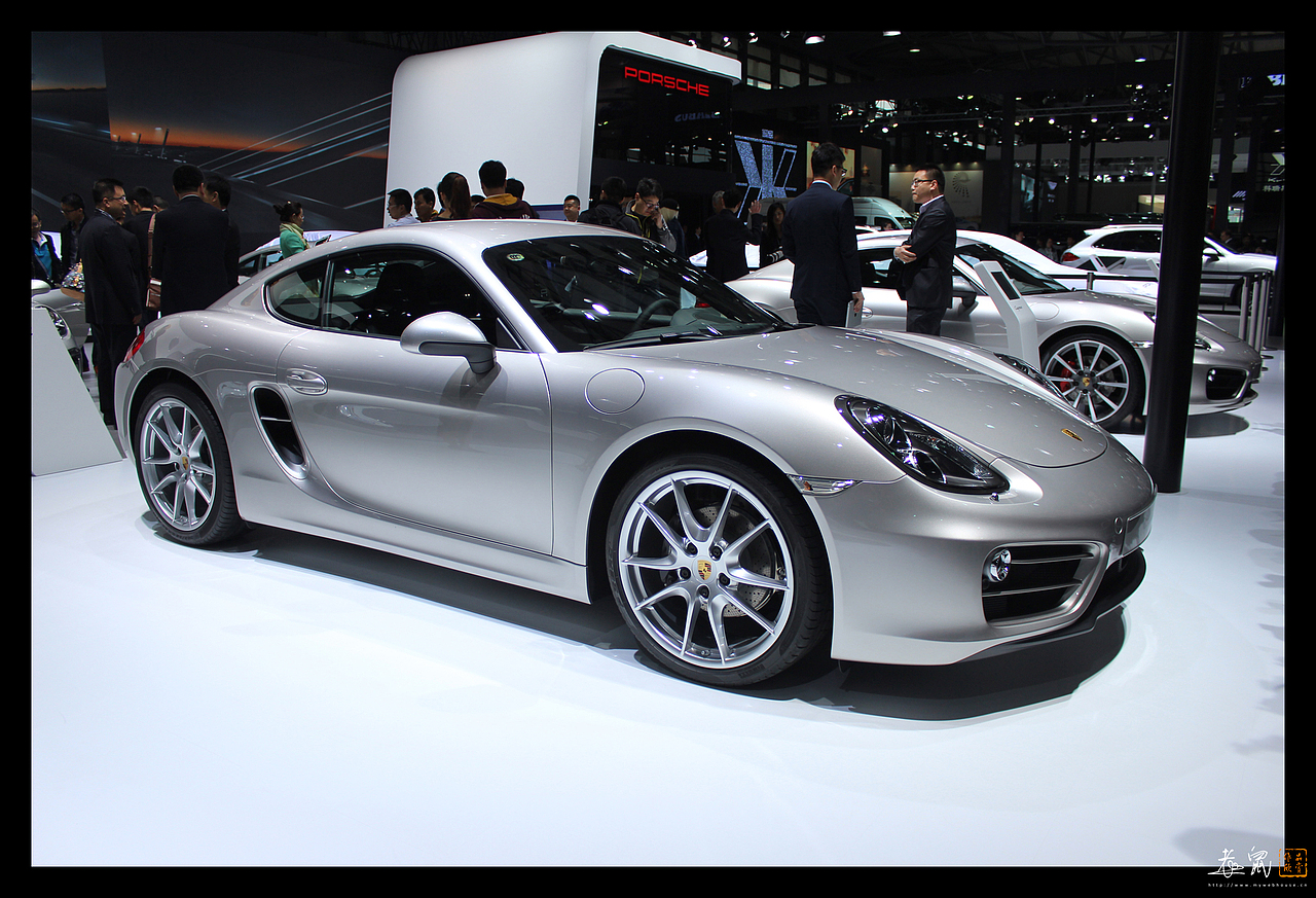 2013年4月21日  上海汽车展 豪车美女云集