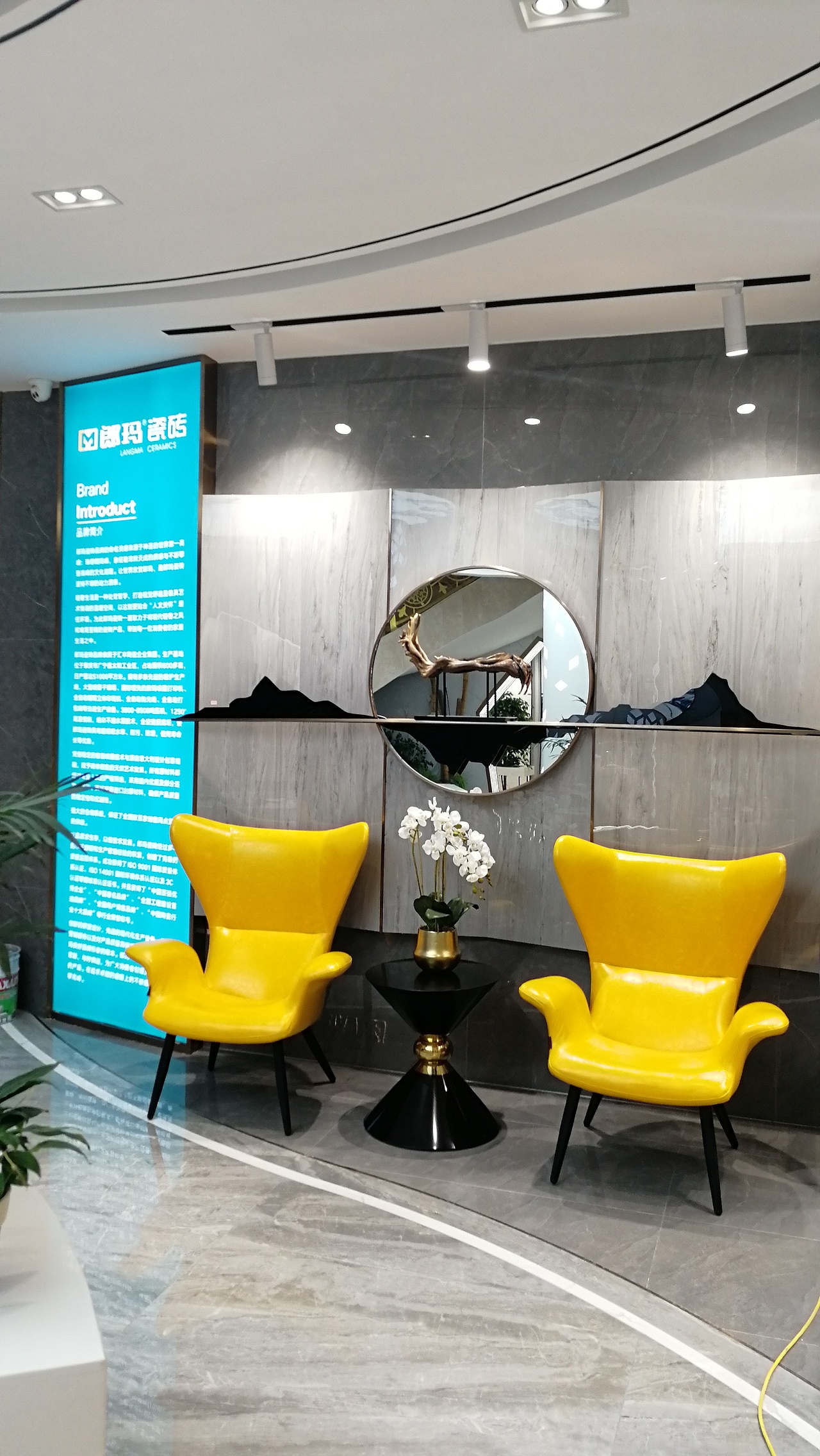 郎玛瓷砖专卖店 瓷砖门店实景摄影（图ZMTc5OTI1MTA4） - 环境/建筑摄影 - 站酷设计师郎玛瓷砖原创素材 - 站酷ZCOOL