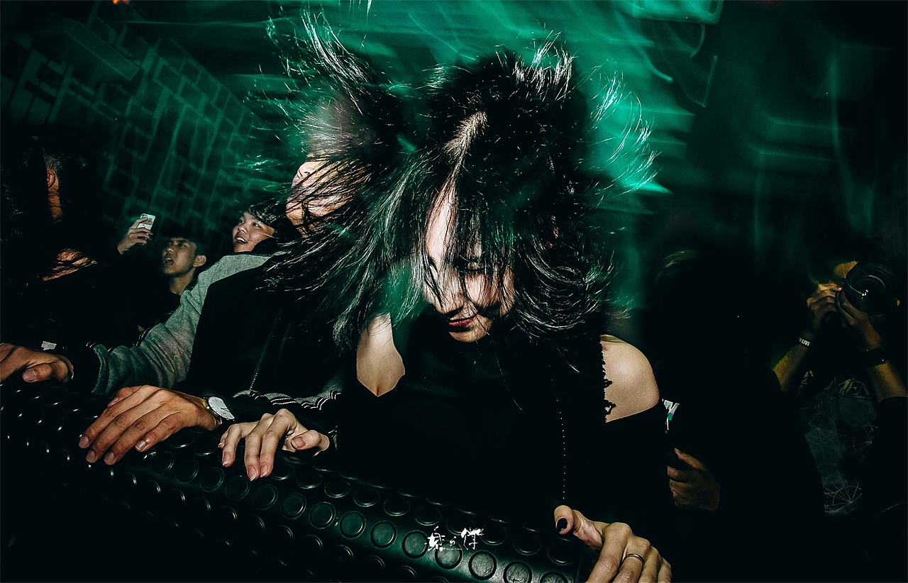 2019/02/26 法国前卫金属核神团 Kadinja 巡演深圳站