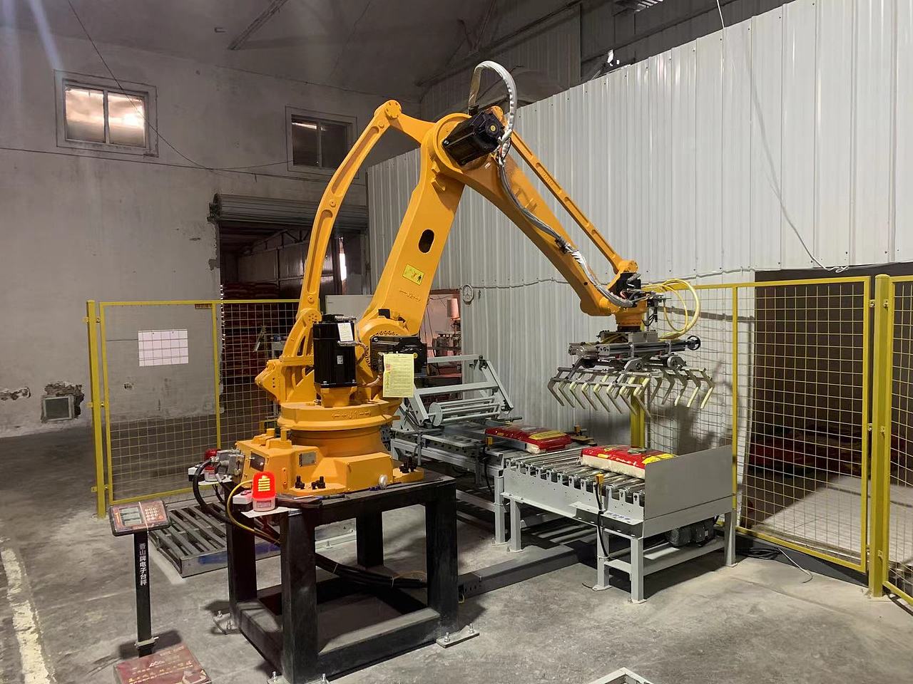 本森码垛机 面粉码垛设备 饲料高位码垛机 平稳运行