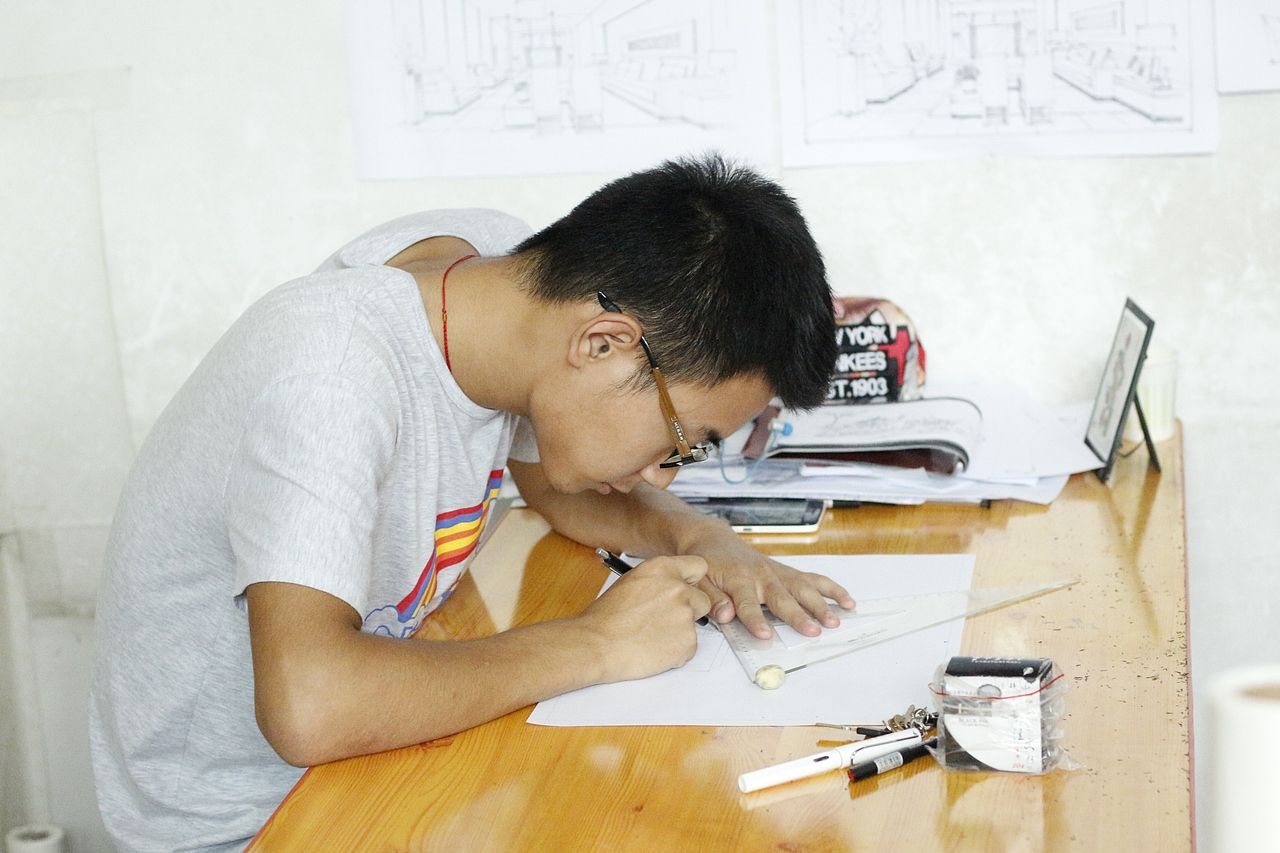 晋绘手绘暑假班学生照片（图ZNjYxMzQ4NDg=） - 人像摄影 - 站酷设计师晋绘手绘原创素材 - 站酷ZCOOL