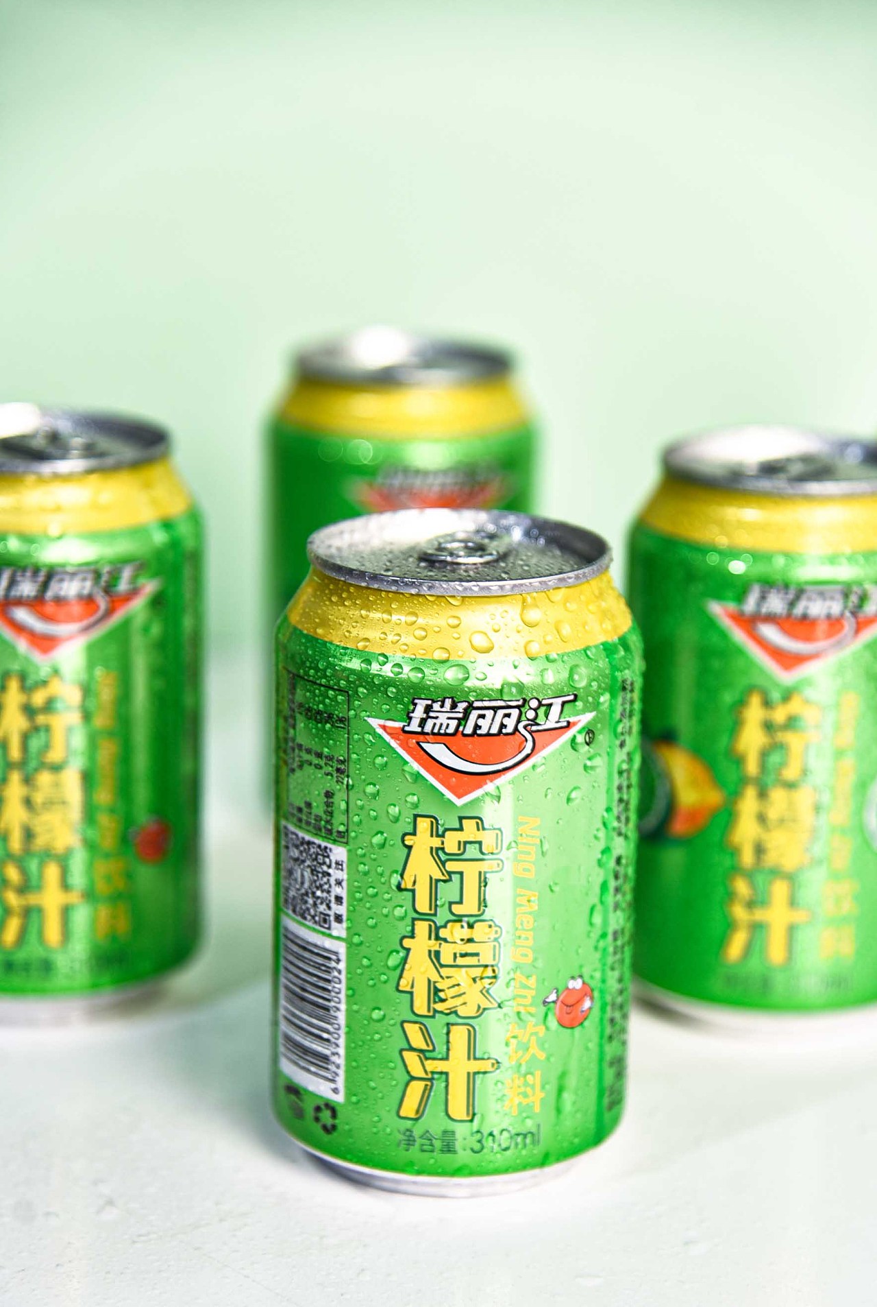 瑞丽江柠檬汁产品照