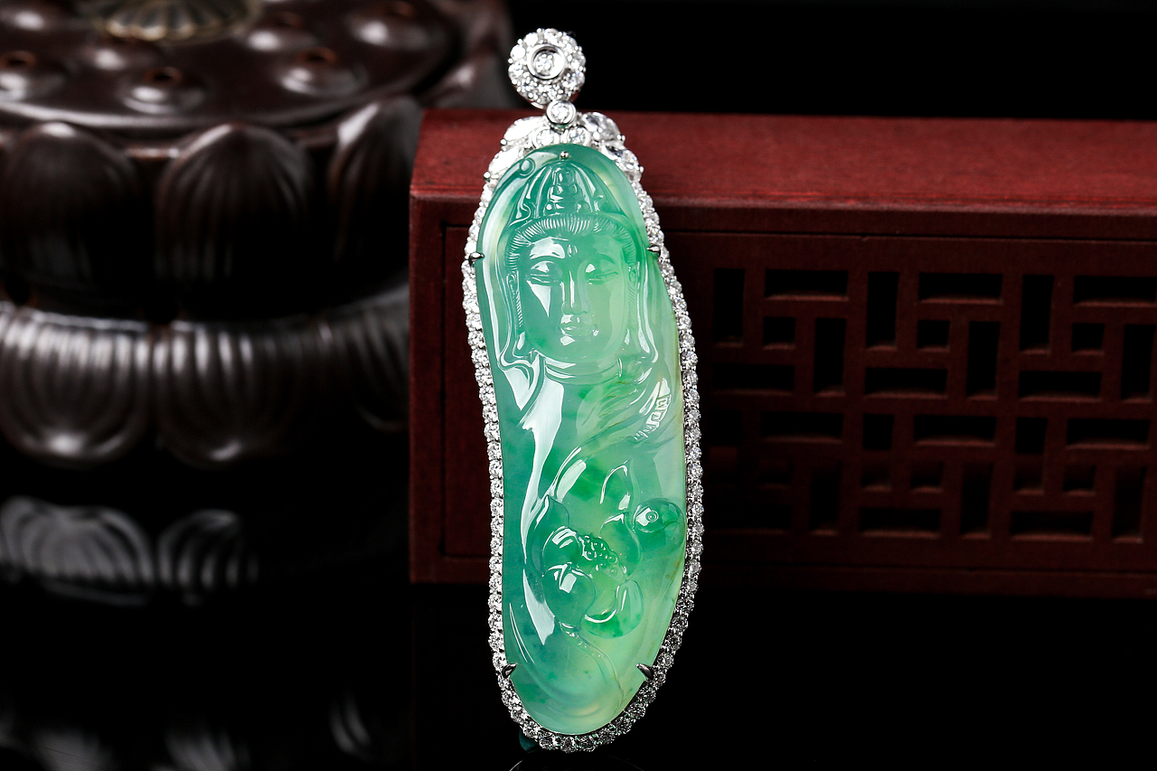 18k金镶嵌高端翡翠观音（图ZMTYxMzQyNjIw） - 产品摄影 - 站酷设计师耗子mmmmmmmmmm原创素材 - 站酷ZCOOL