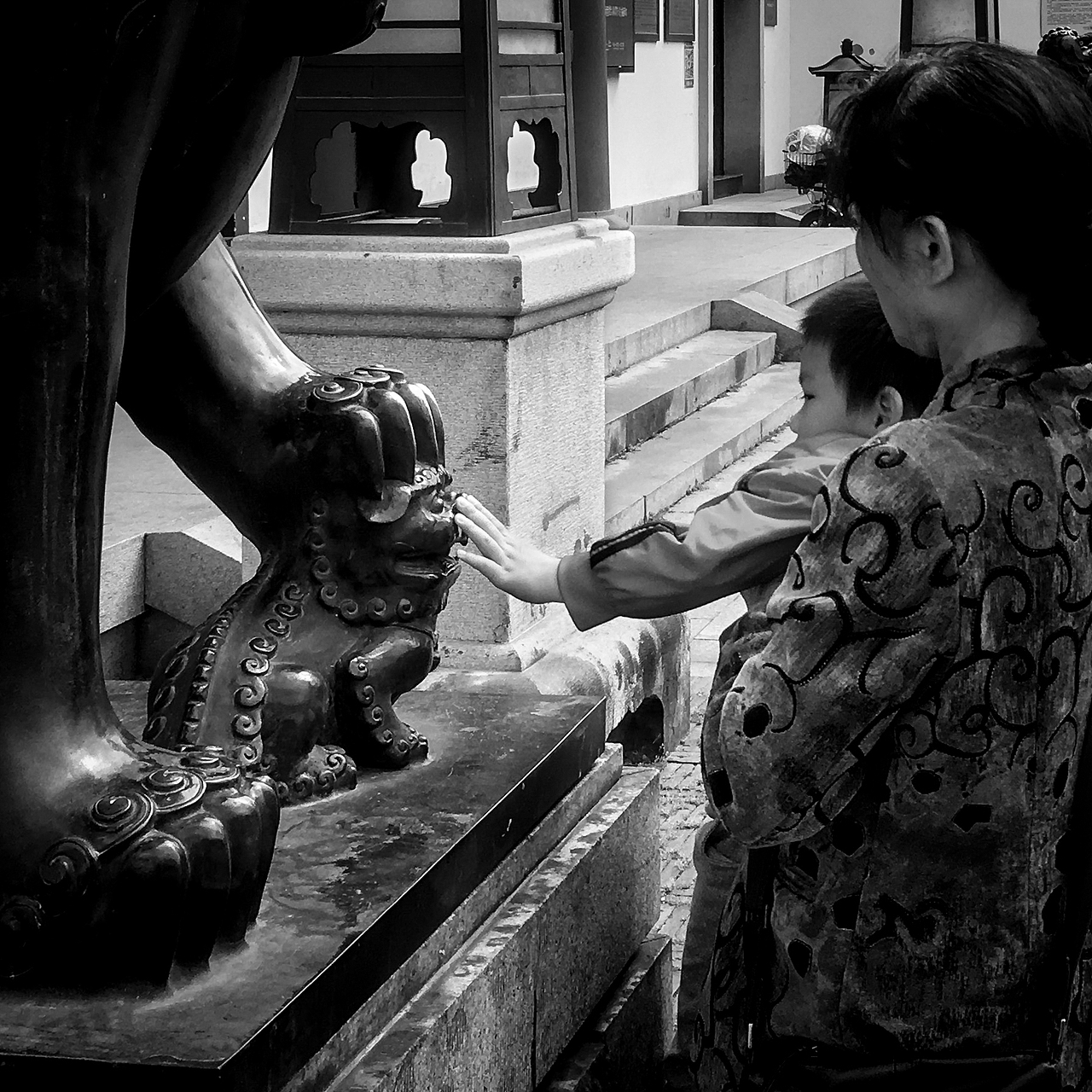 《上海南翔古镇的清晨》（图ZMTE0MTU4OTAw） - 人文/纪实摄影 - 站酷设计师wangzhelqhj原创素材 - 站酷ZCOOL