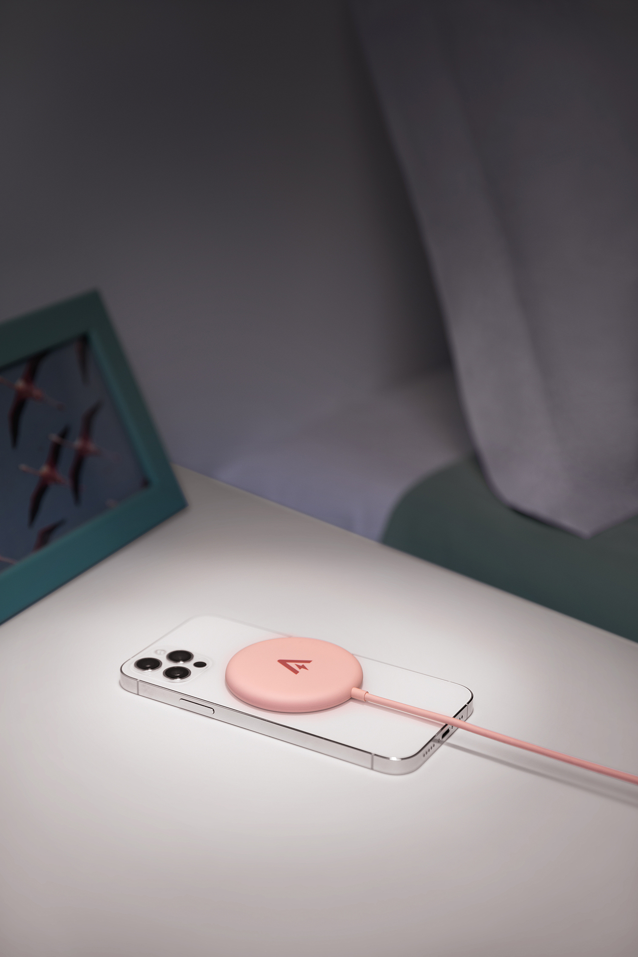 无线充拍摄（图ZMjU3NDY4OTUy） - 产品摄影 - 站酷设计师jackzou7原创素材 - 站酷ZCOOL