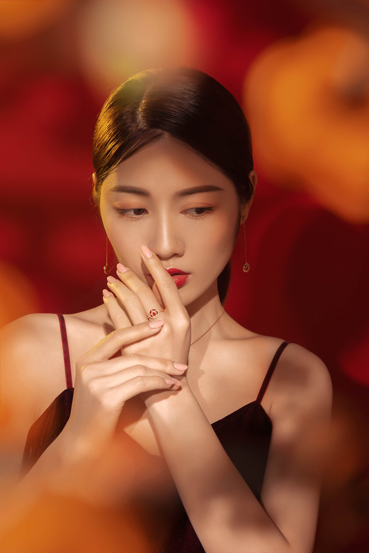 萃华宫系列品牌形象珠宝模特佩戴图