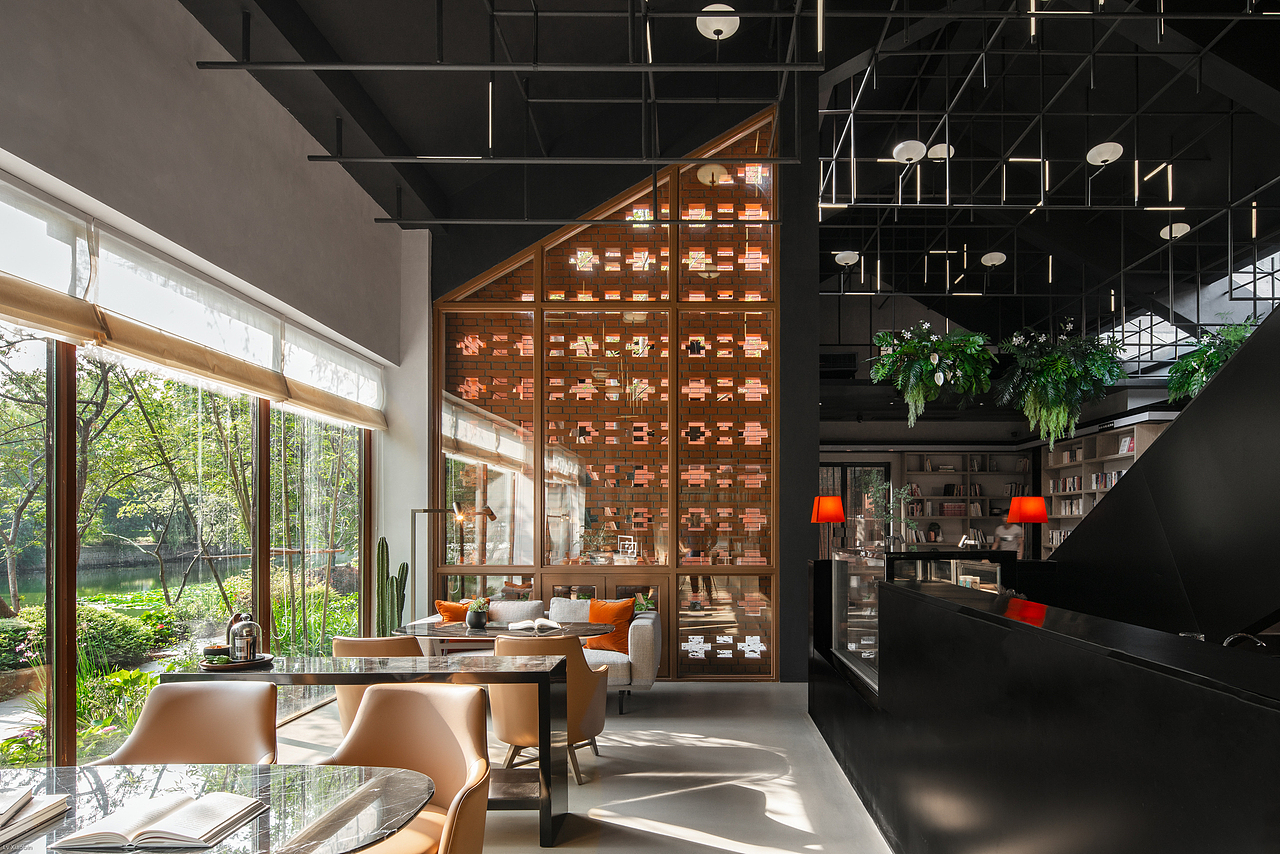 华师大丽娃河畔书店