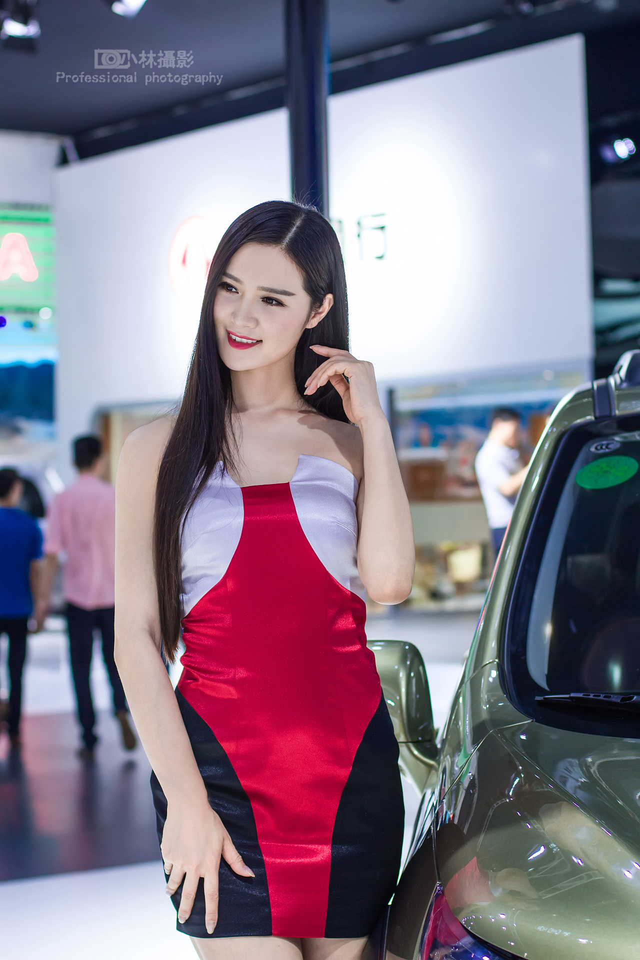 2019深圳国际车展车模图片