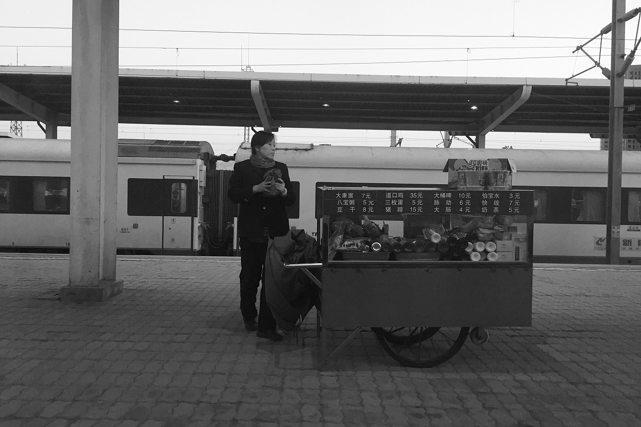 王福春：火车上的中国百态 - 知乎