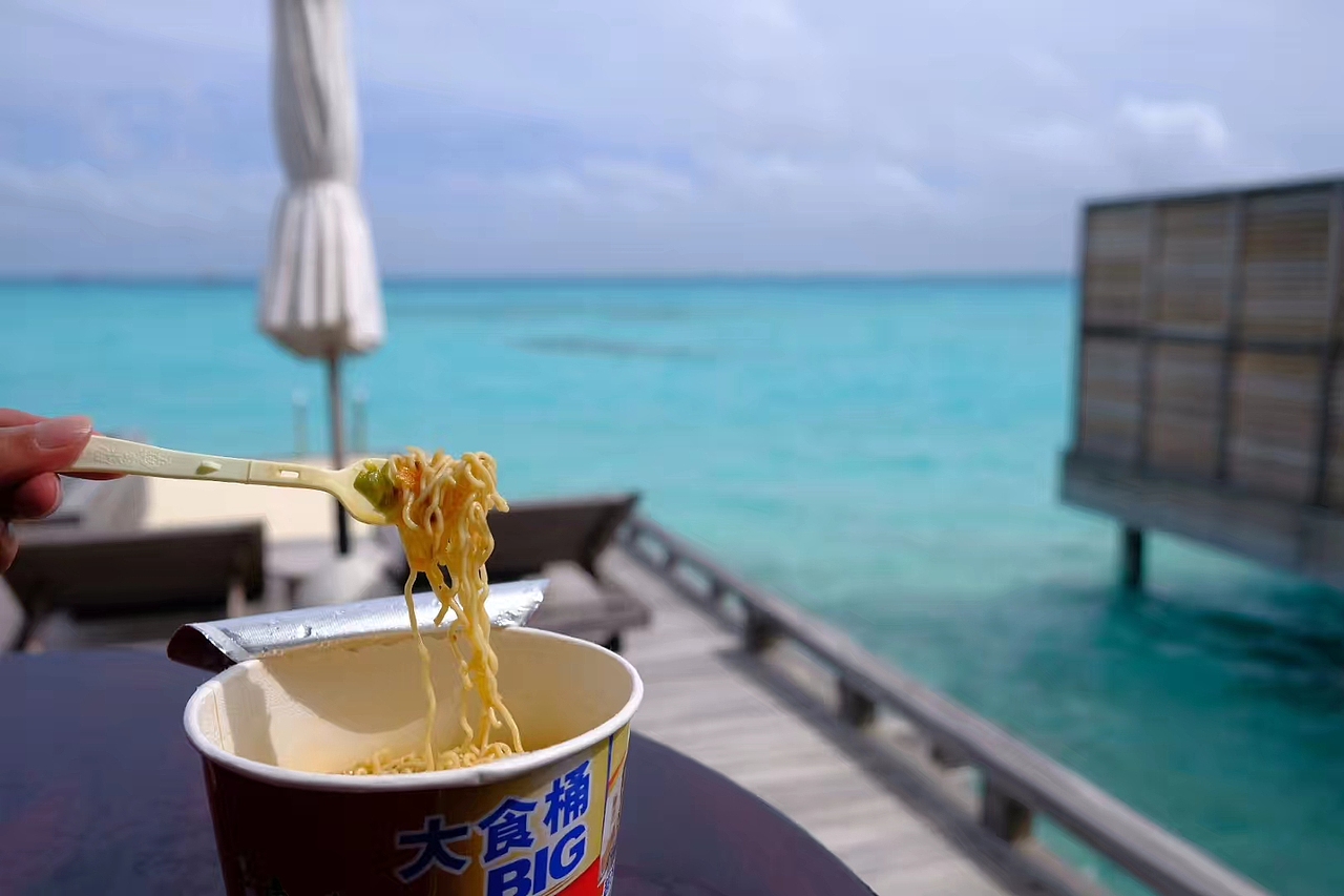 夏日与海，每个人都想环球旅行，RED陪你~（图ZMTY3ODgwODA4） - 风光摄影 - 站酷设计师北京红海科技原创素材 - 站酷ZCOOL