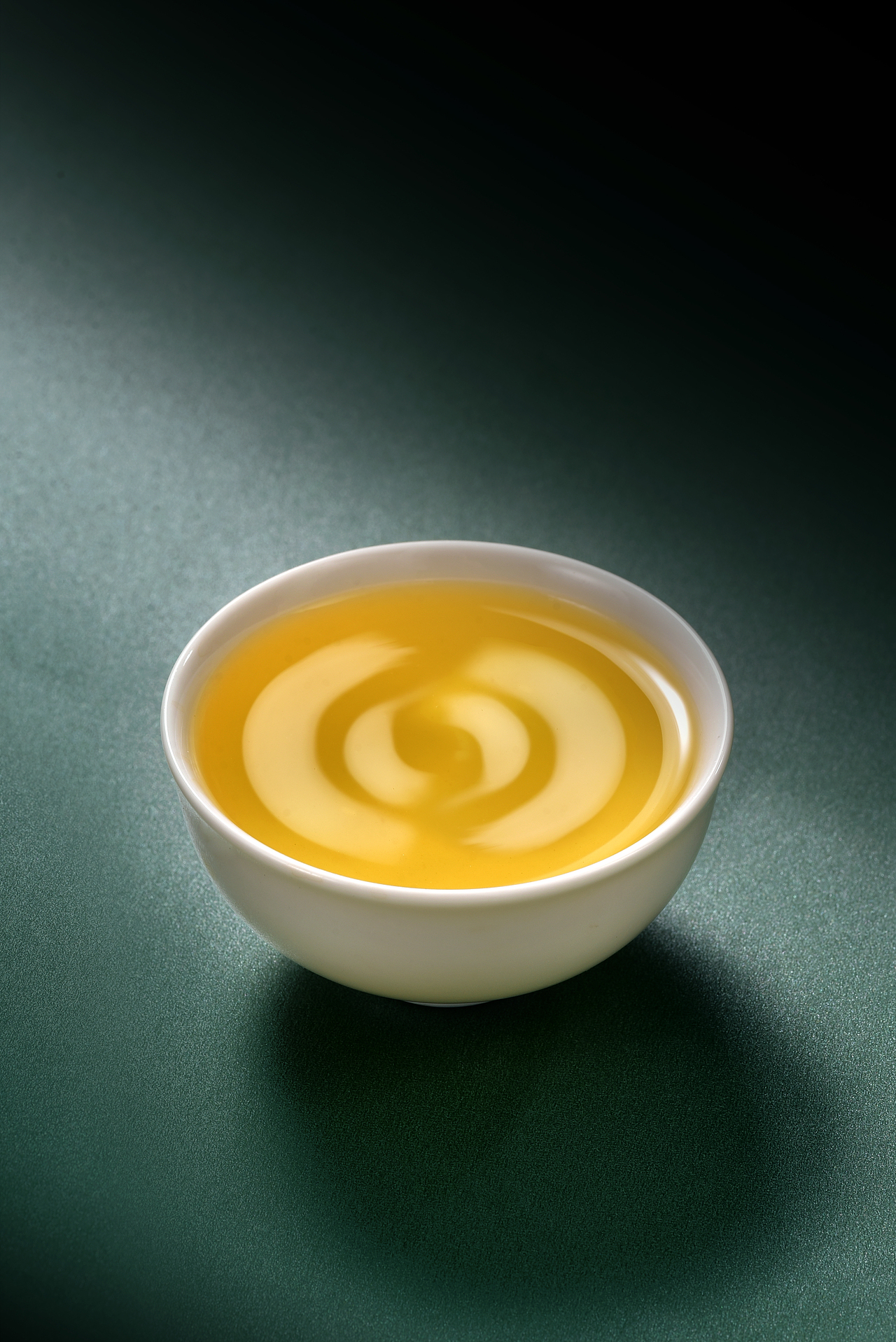 清香型铁观音。打开后，兰花香扑鼻而来。（图ZMjU4MTM1ODky） - 产品摄影 - 站酷设计师漫渡拾光产品摄影原创素材 - 站酷ZCOOL