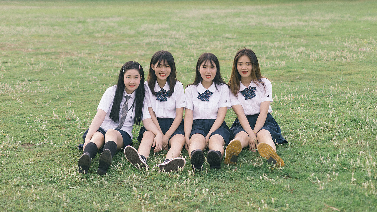 你的笑声我的笑声编织在一起