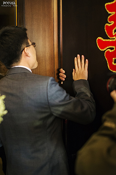 #婚礼纪实摄影# 2014年01月11日 一新闻大厦婚礼 [卜马映像]（图ZMTk3MDMxNzY=） - 人像摄影 - 站酷设计师Pooma卜马原创素材 - 站酷ZCOOL