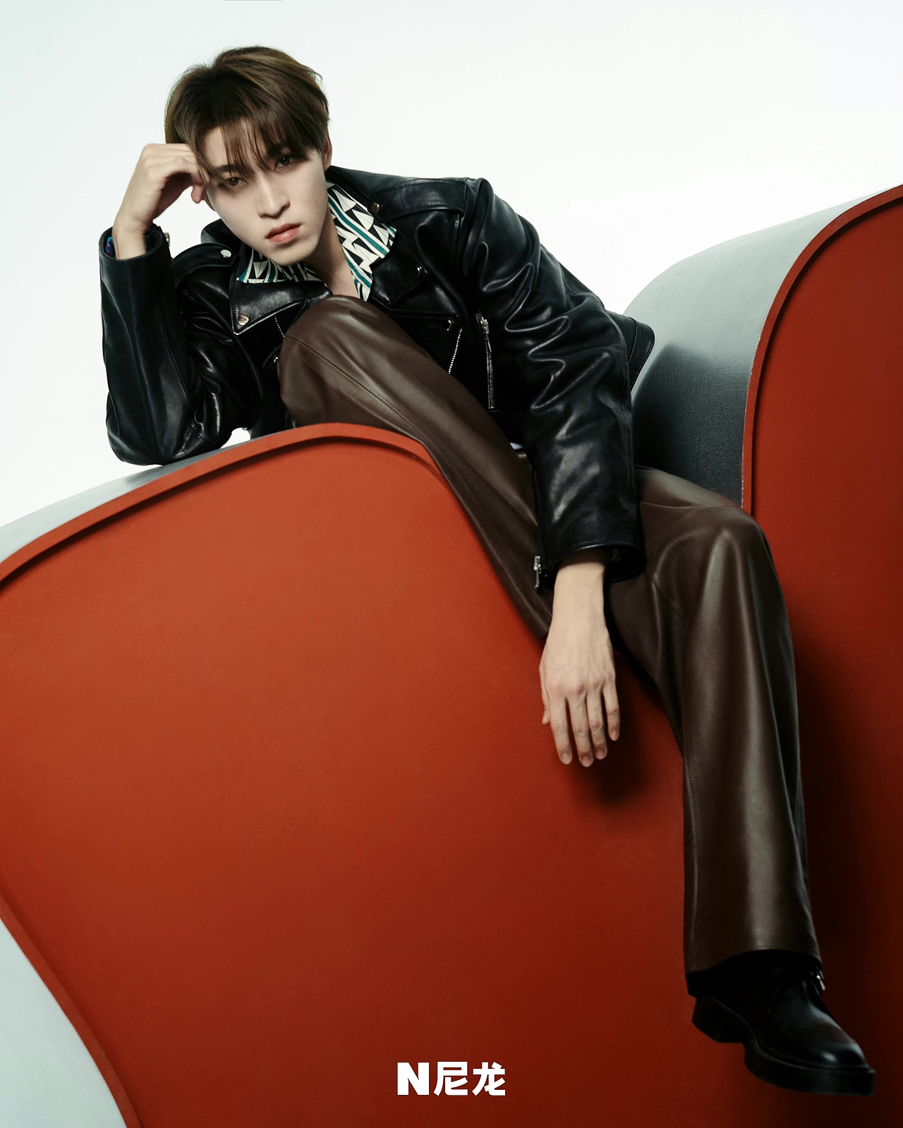 《尼龙》杂志 修图（图ZMzI4NjYyNzQw） - 修图/后期 - 站酷设计师retoucher杨辉呢原创素材 - 站酷ZCOOL