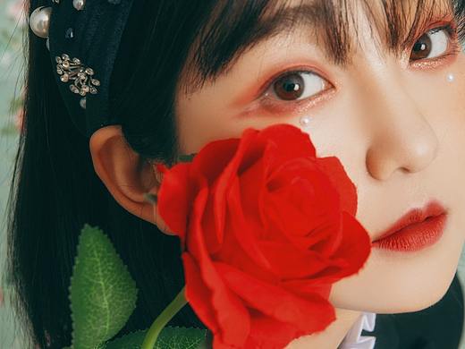 清纯学生女神范欧式写真