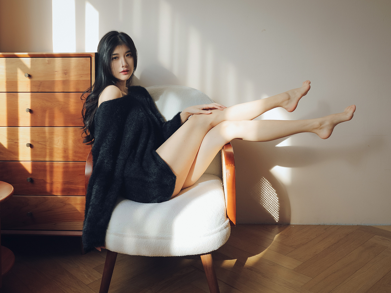 顺顺的黑色毛衣（图ZMzI4OTk2MDY0） - 人像摄影 - 站酷设计师ARTLee小杰原创素材 - 站酷ZCOOL