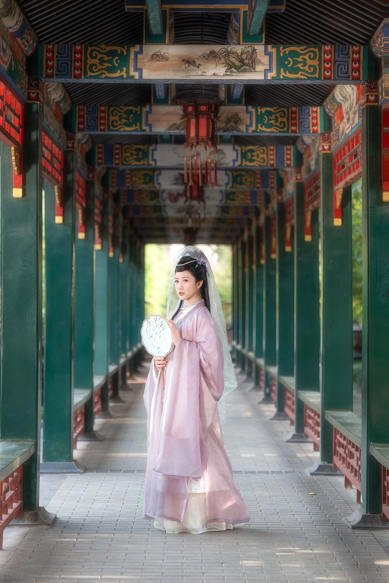 清宫登高台（图ZMzE1MjY2NDI0） - 人像摄影 - 站酷设计师糊涂仙人LEO原创素材 - 站酷ZCOOL