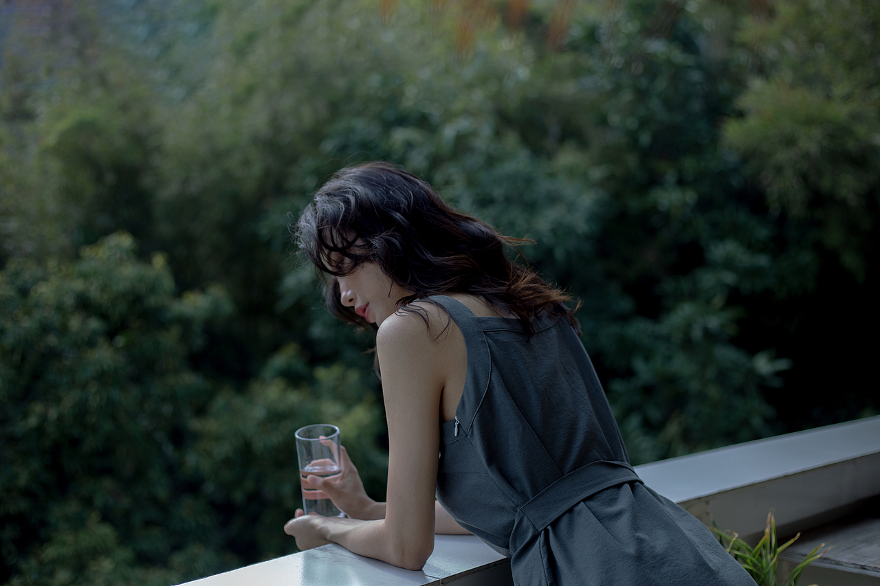 蓝是天空拥有过你的痕迹