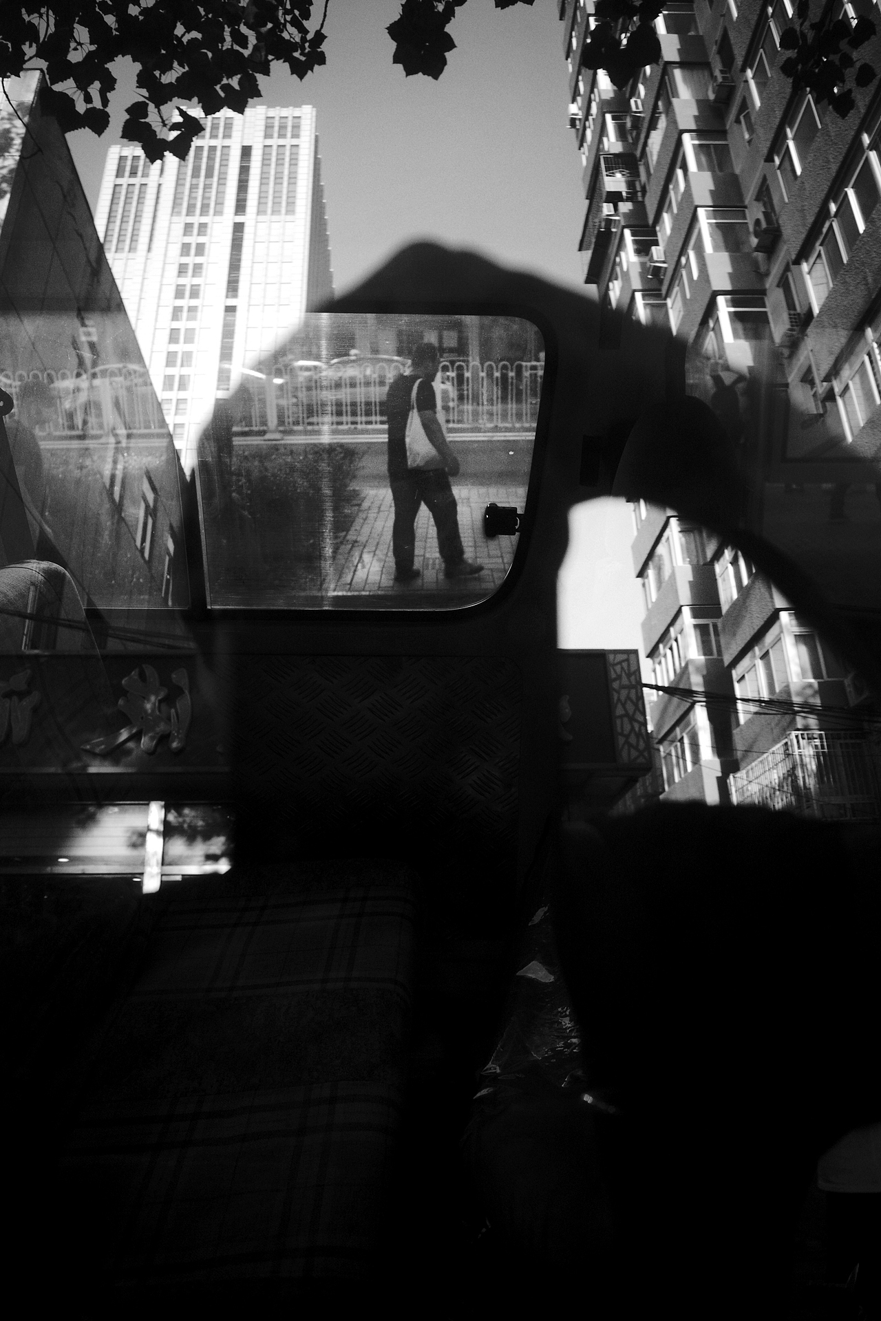 Street stories in black and white（图ZMzE3MDYxODYw） - 人文/纪实摄影 - 站酷设计师Whoiam_an原创素材 - 站酷ZCOOL