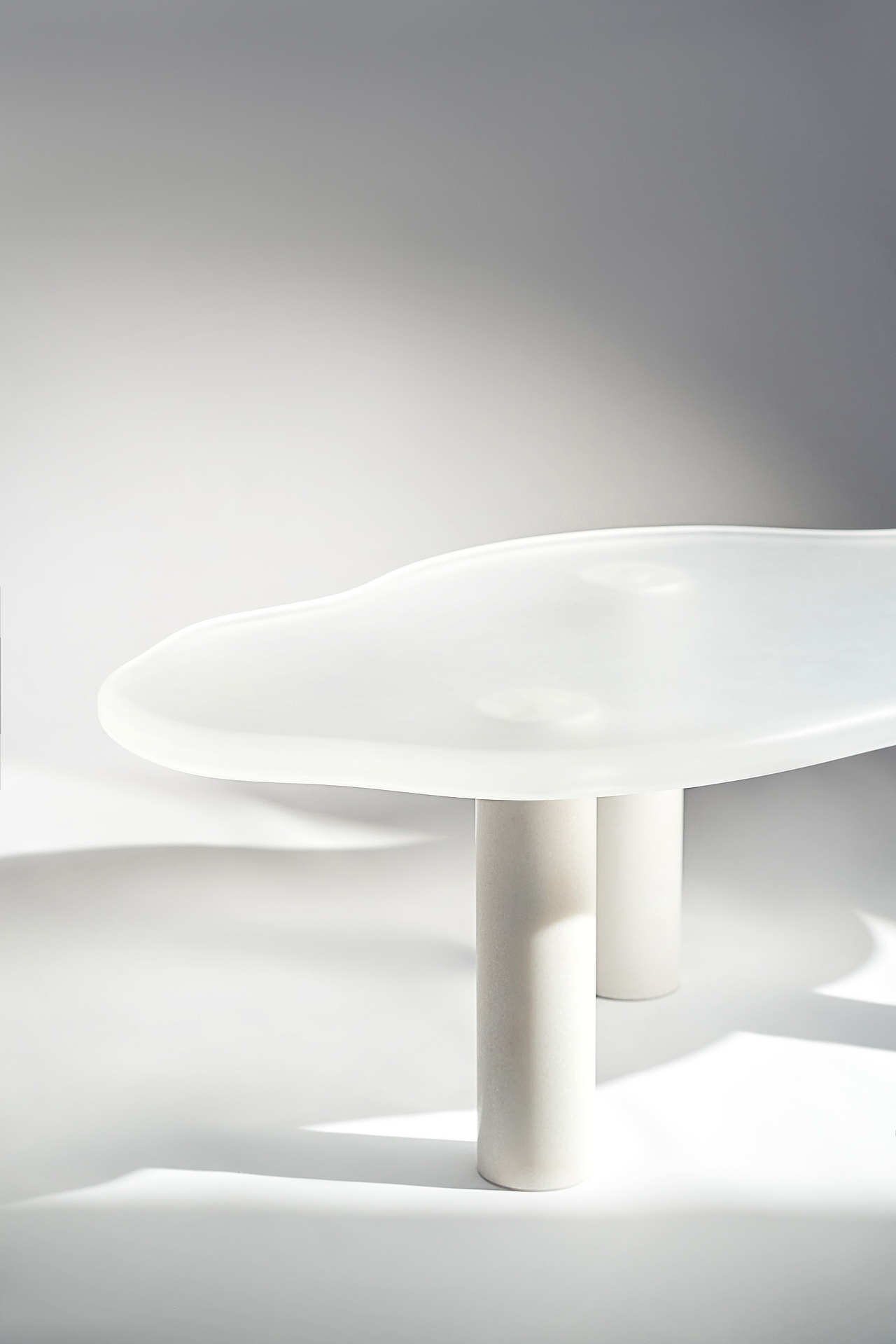 产品摄影 | 极简 设计 水晶桌