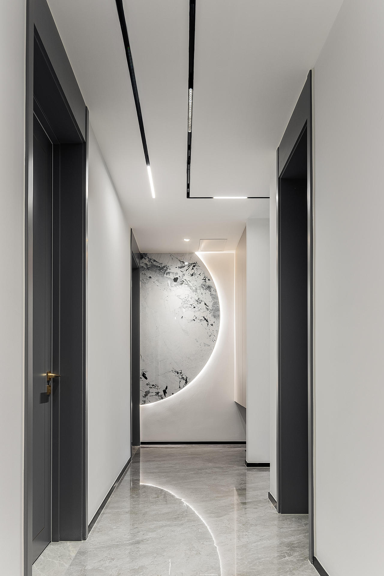 两百坪轻奢大平层带百坪花园,从质感生活到桃源秘境