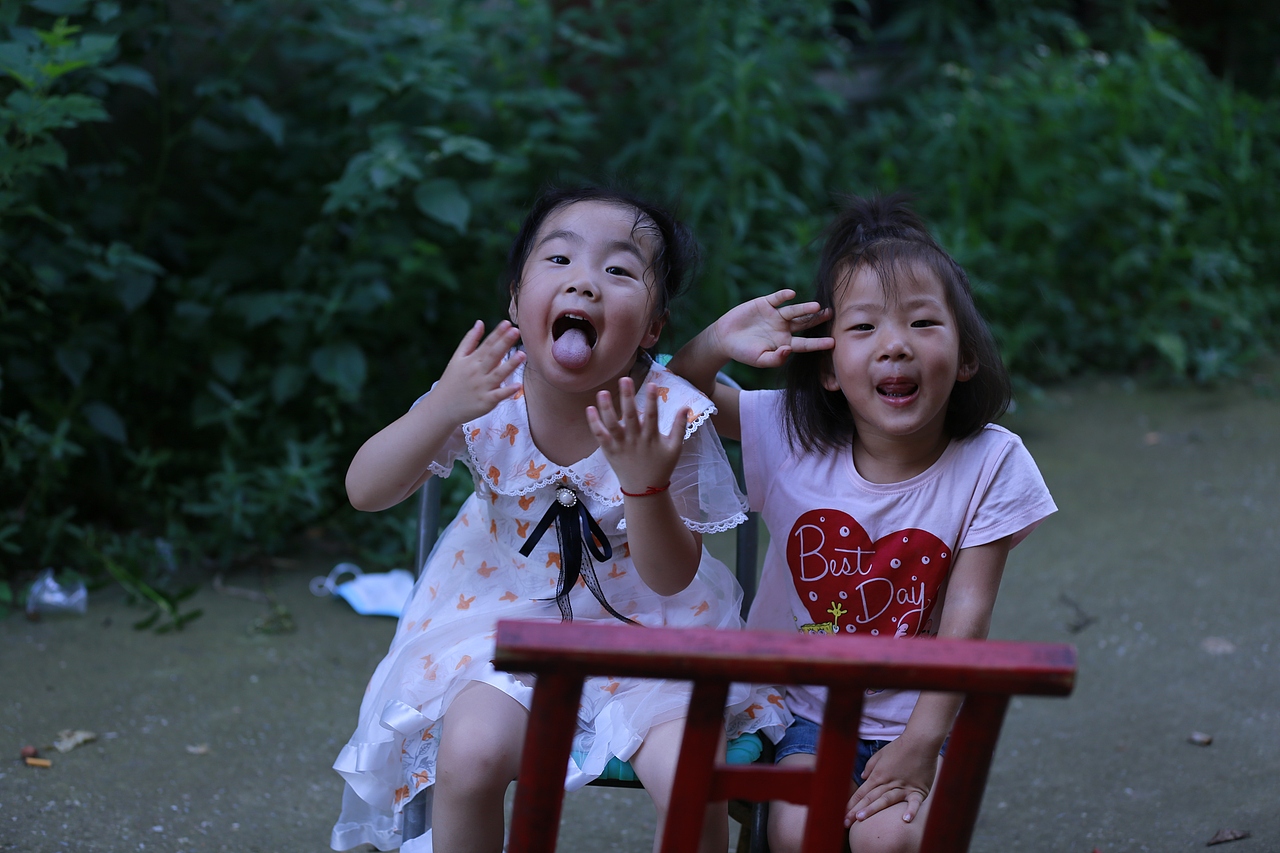 童年趣事（圖ZMzA0ODIxMDUy） - 人像攝影 - 站酷設(shè)計(jì)師東洛369原創(chuàng)素材 - 站酷ZCOOL