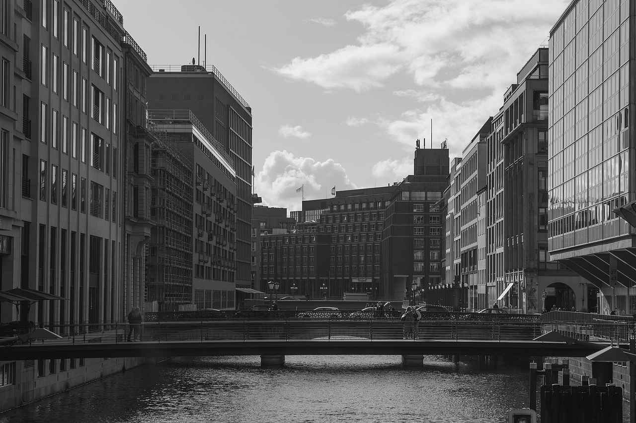 左手一把阳光，右手一把雨（图ZMzE4NDY0NjAw） - 风光摄影 - 站酷设计师WXJ23原创素材 - 站酷ZCOOL