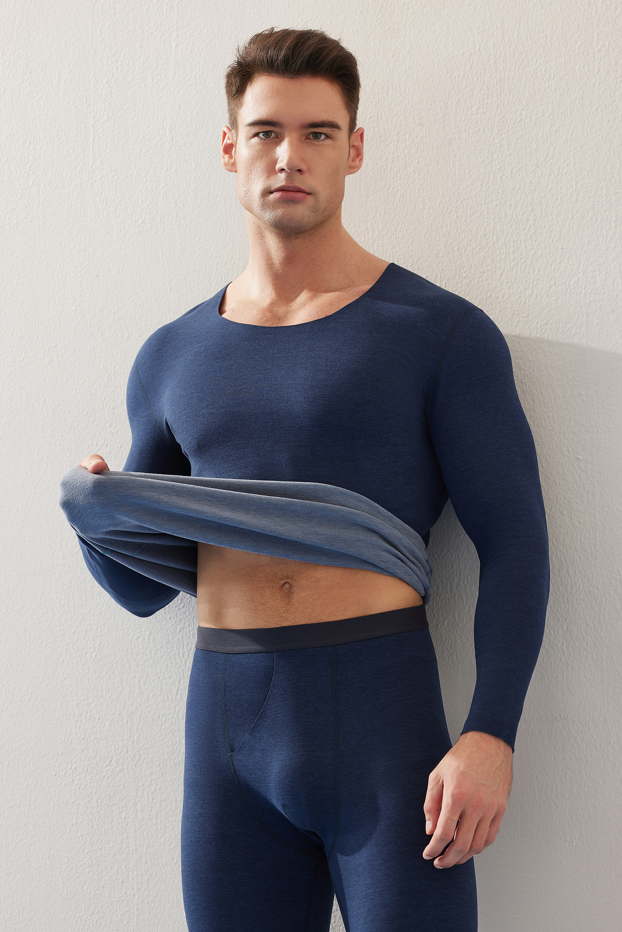 阳光质感的商务保暖内衣拍摄