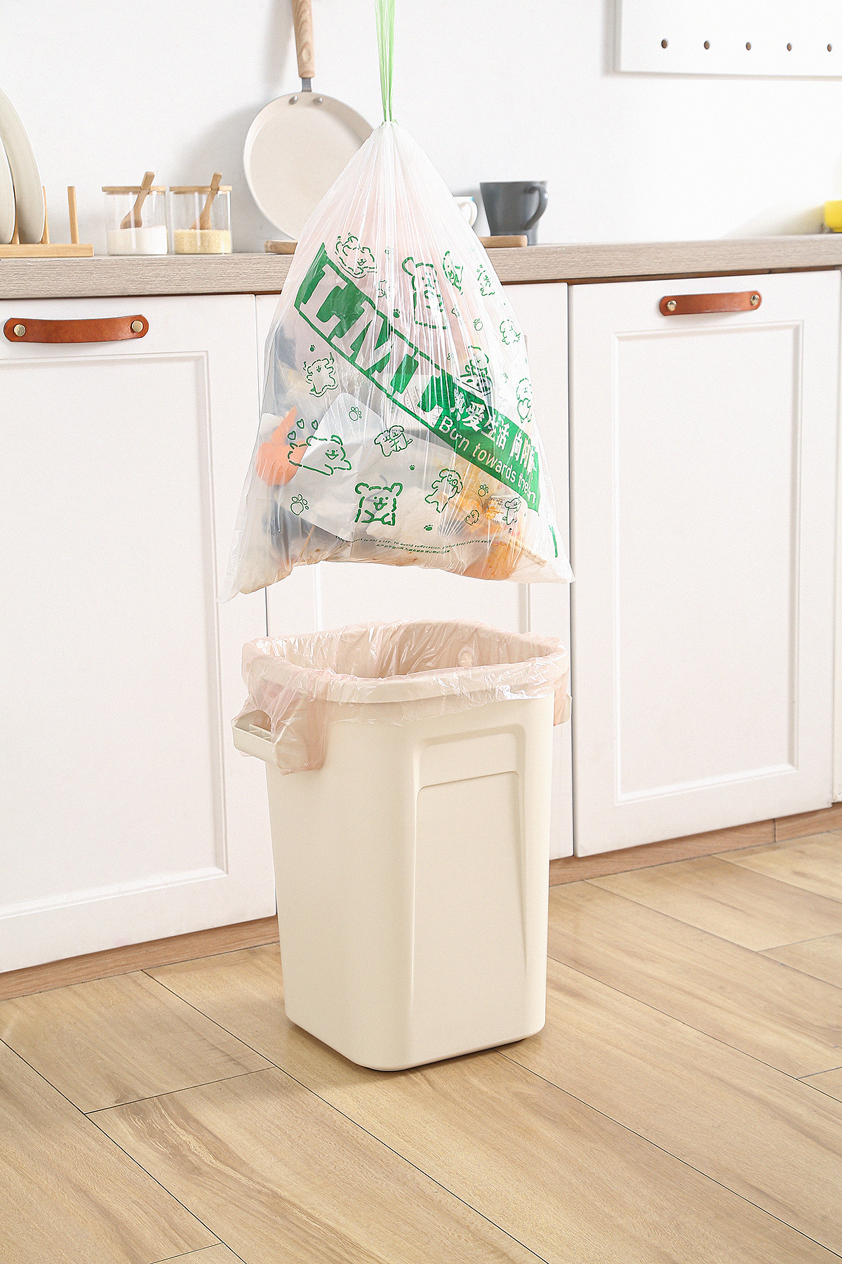 产品摄影垃圾桶（图ZMzcwNDE3NDg0） - 产品摄影 - 站酷设计师Z77216142原创素材 - 站酷ZCOOL