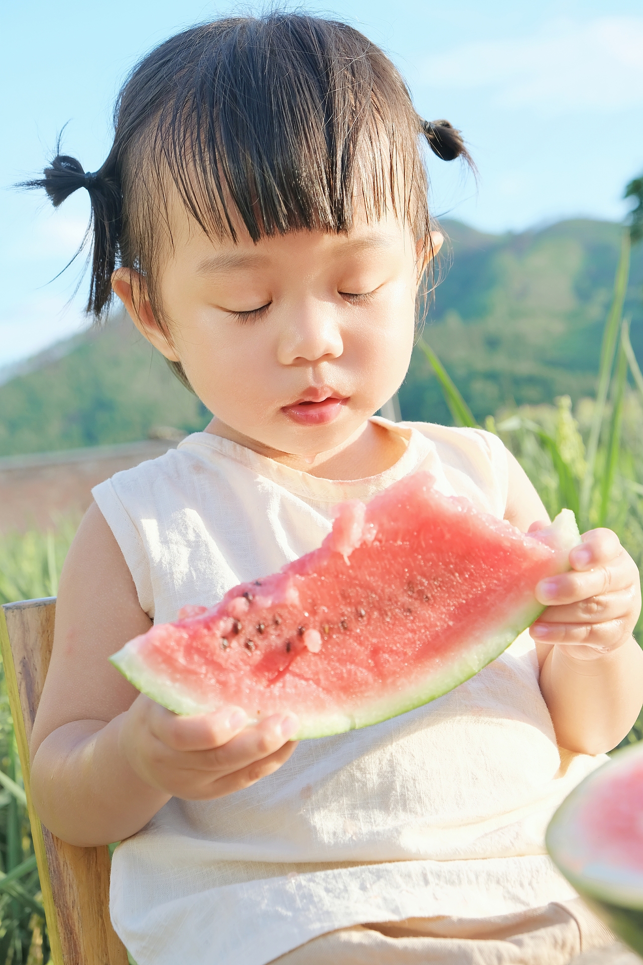 稻田加西瓜，这是你记忆里的夏天吗（图ZMzY3MzgyODQ4） - 人像摄影 - 站酷设计师陳丫丫原创素材 - 站酷ZCOOL