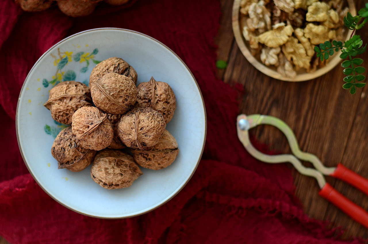 深纹核桃（图ZMzIwNjMwMjY0） - 美食摄影 - 站酷设计师生菜包饭真好吃啊原创素材 - 站酷ZCOOL