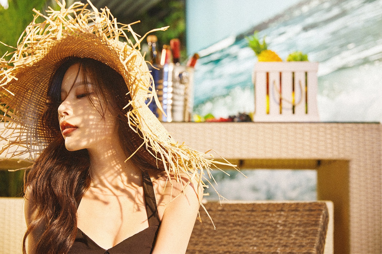 风和我都自由,太阳在下坠海浪在发愁🌊