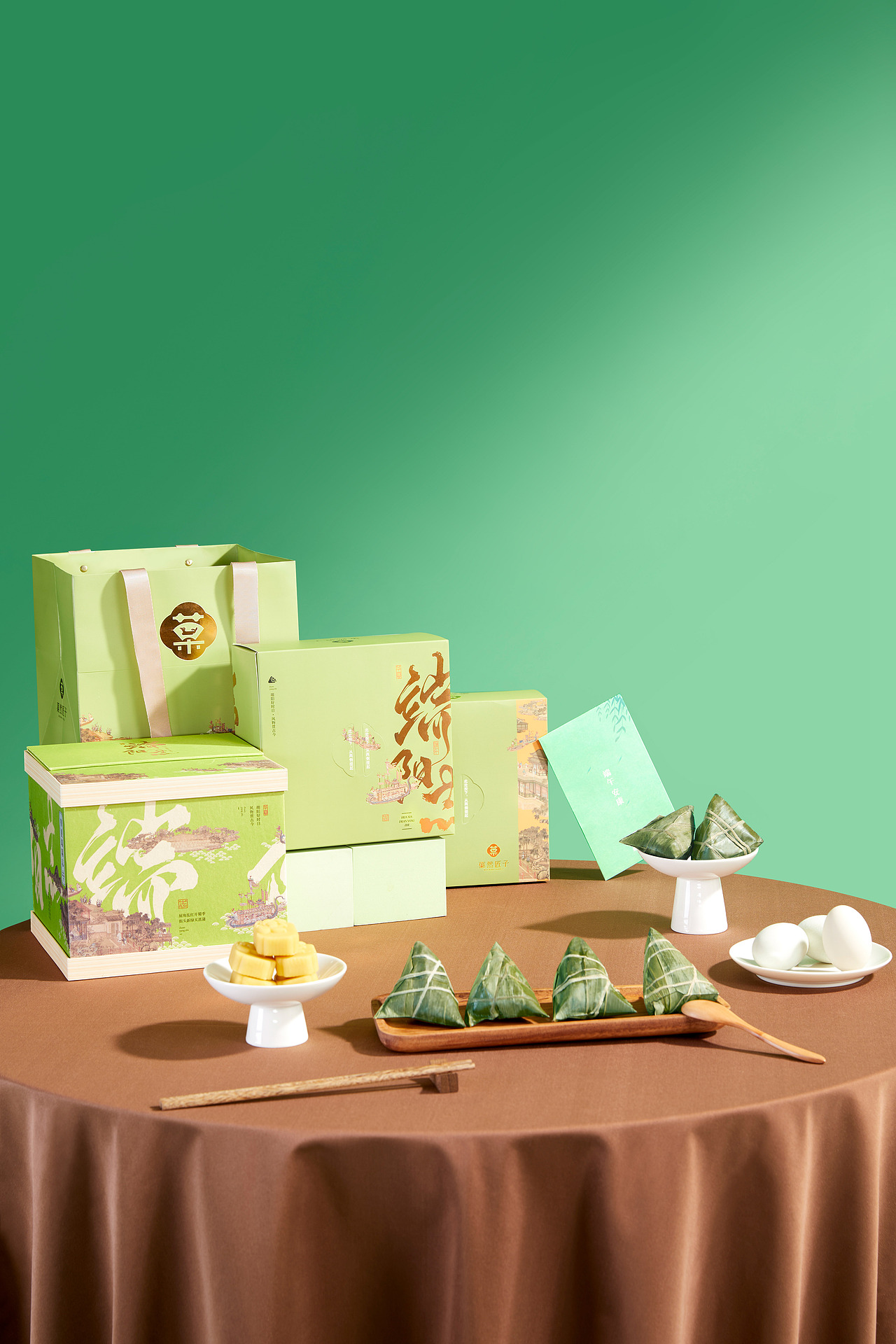 AKOKO端午粽子禮盒 ? 鐵皮鼓（圖ZMzQzOTg5NzI0） - 產(chǎn)品攝影 - 站酷設計師鐵皮鼓文化原創(chuàng)素材 - 站酷ZCOOL