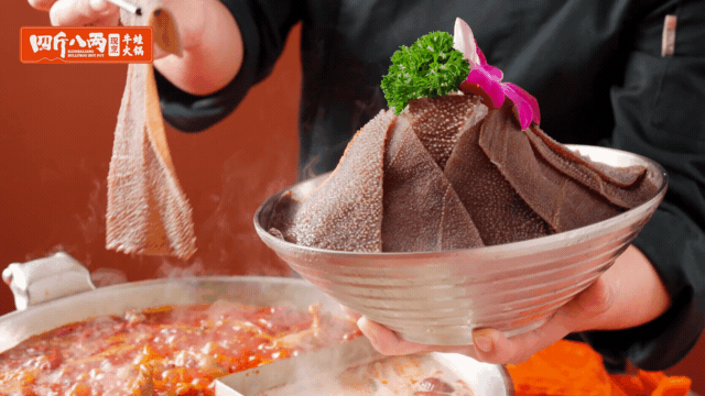 麻辣火锅视频 | 四斤八两 X 口水视觉(图ZMzQ0MTIzMzg0) - 美食摄影 - 站酷设计师口水视觉原创素材 - 站酷ZCOOL