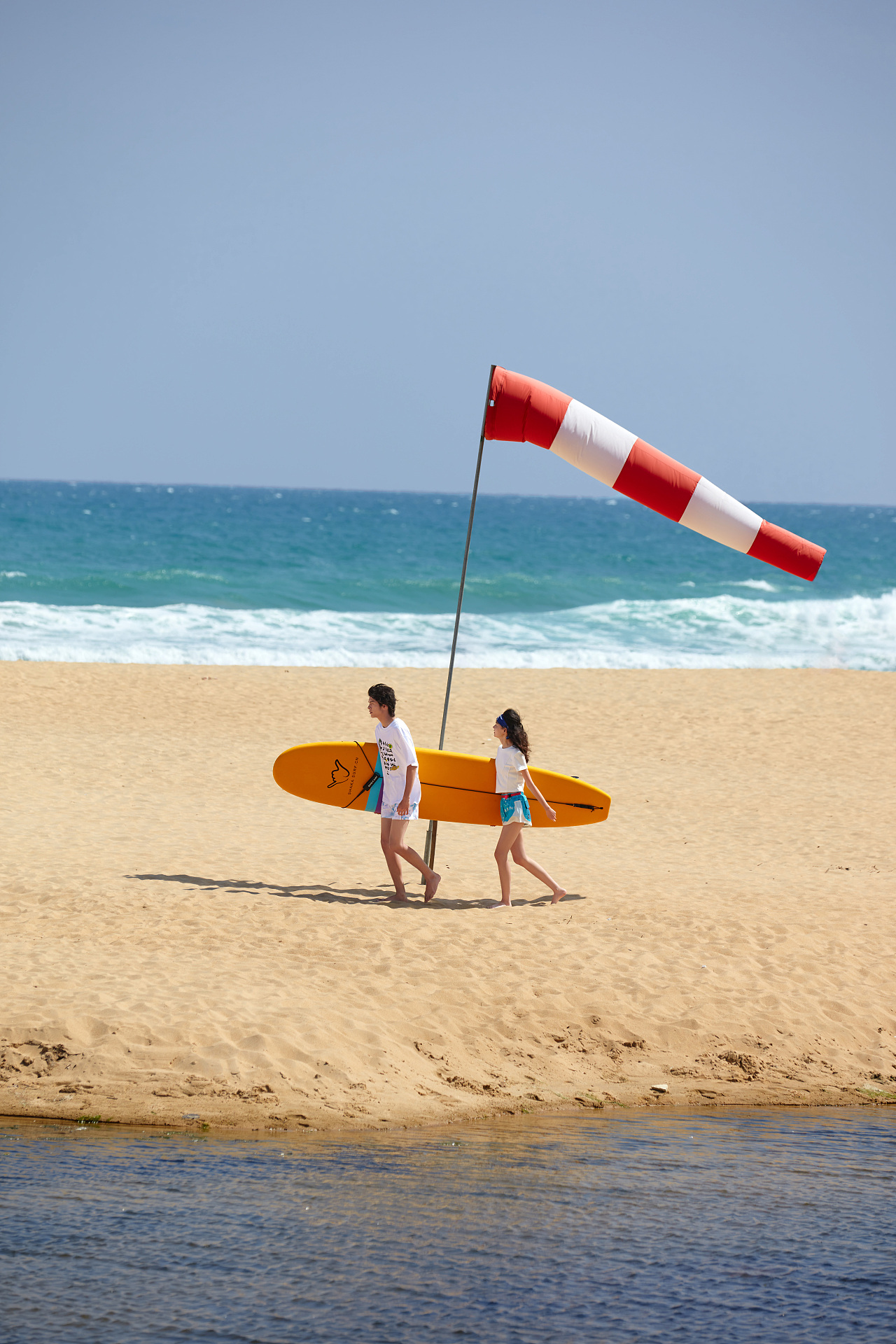 夏日海边户外人像修图（图ZMzMxOTUzOTI4） - 修图/后期 - 站酷设计师Z87283062朵拉原创素材 - 站酷ZCOOL
