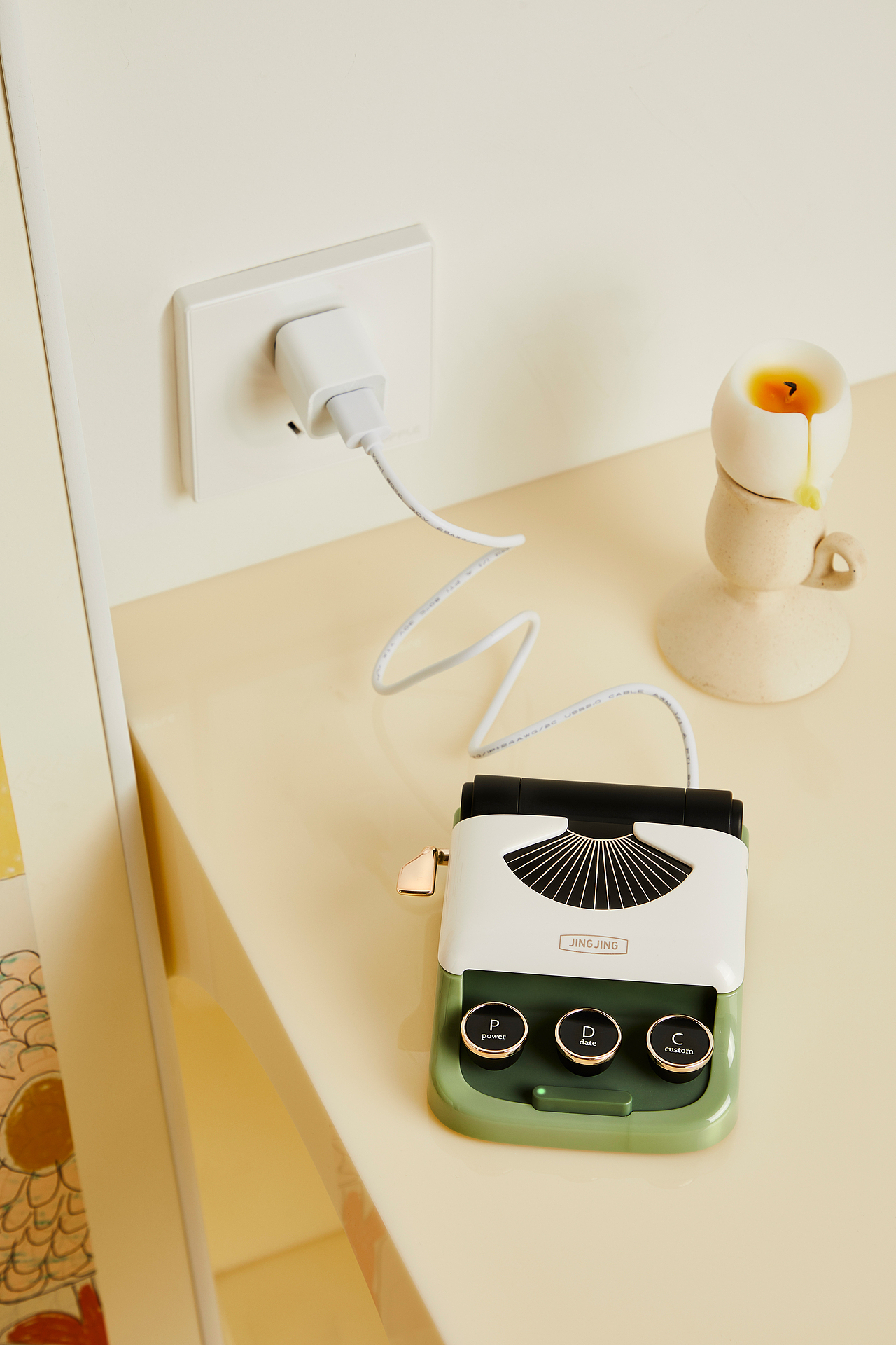 拍了一款好看又实用的标签机（图ZMzUwMzYzNjA0） - 产品摄影 - 站酷设计师摄影师_暮辰原创素材 - 站酷ZCOOL