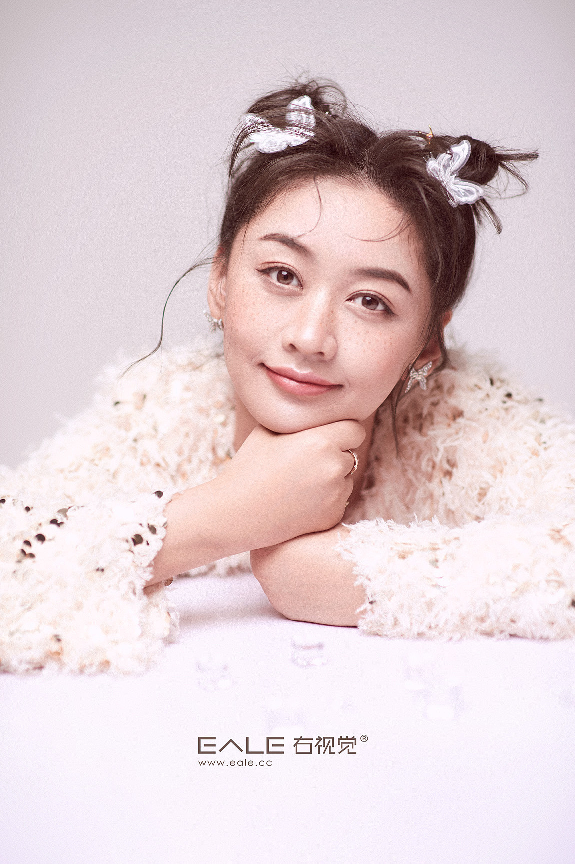beauty 张璐瑶（图ZMzM1Mjk2NDA4） - 人像摄影 - 站酷设计师ealestudio原创素材 - 站酷ZCOOL