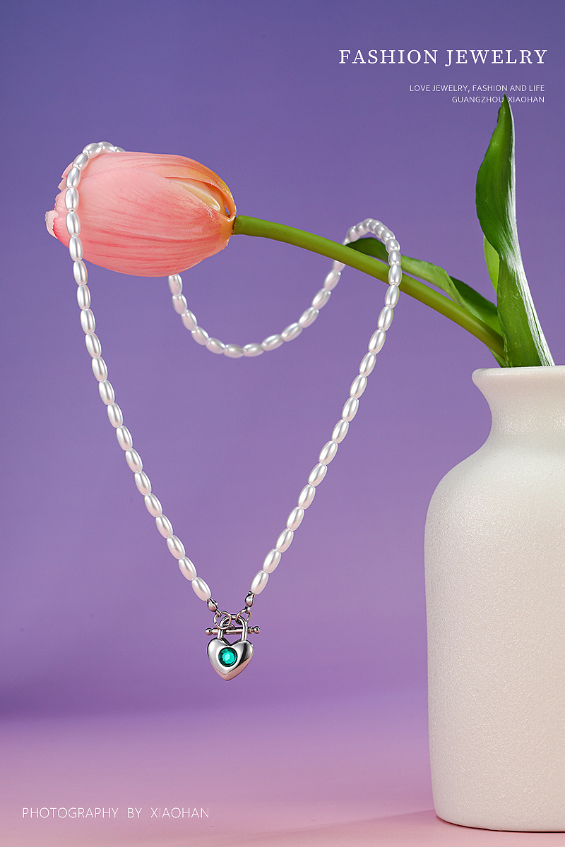 520首饰拍摄 电商首饰拍摄 520情人节 爱心首饰 珍珠（图ZMzY5MDcxNTk2） - 产品摄影 - 站酷设计师广州小韩原创素材 - 站酷ZCOOL