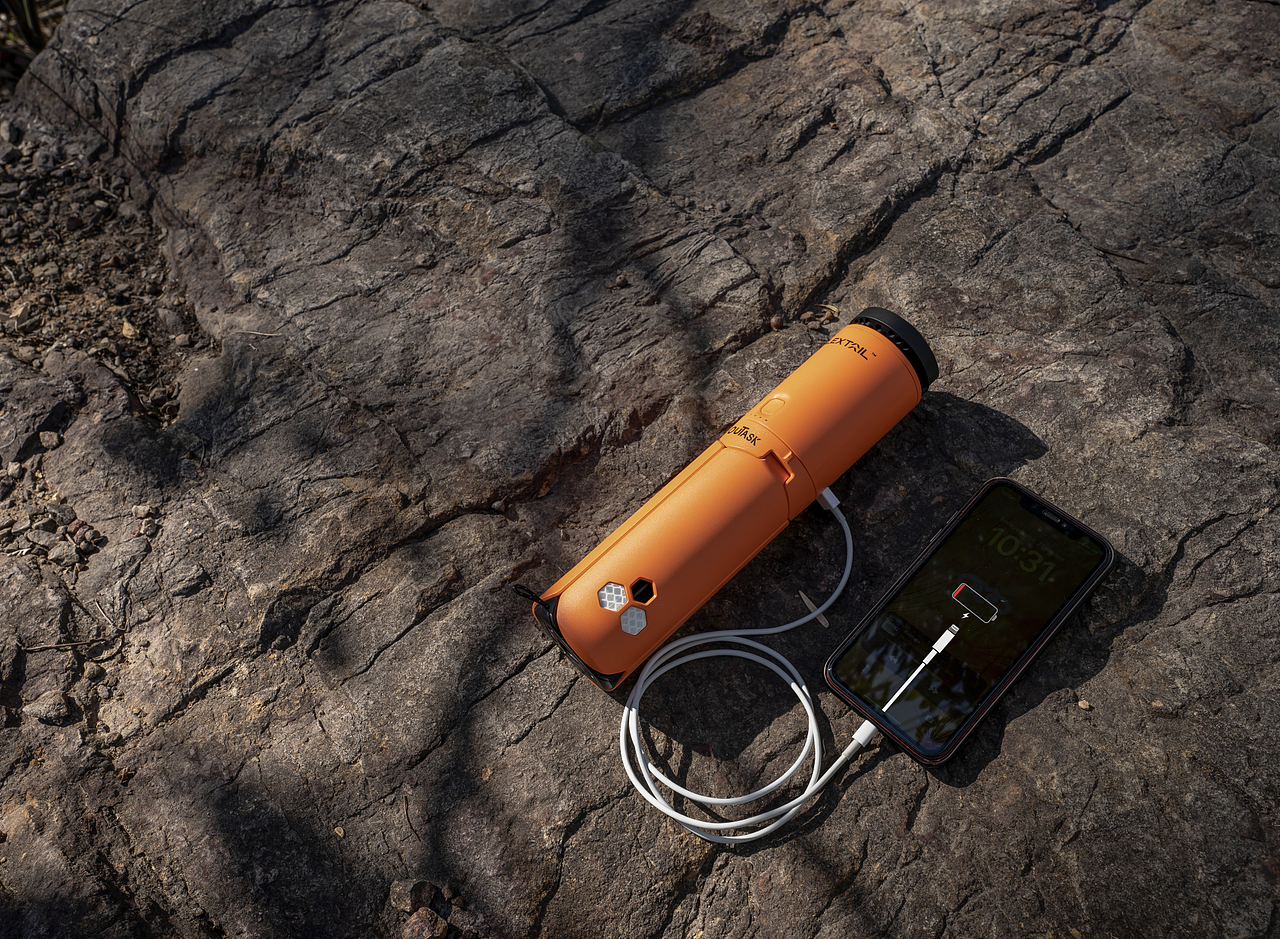 30天海外众筹700万 TVC+ | 多功能户外露营灯