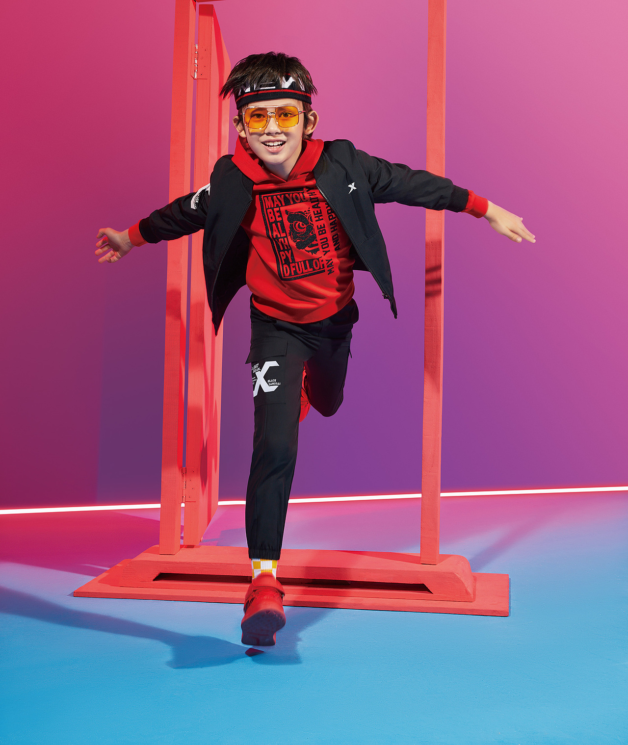 特步儿童都市酷范萌童时尚拍摄大片